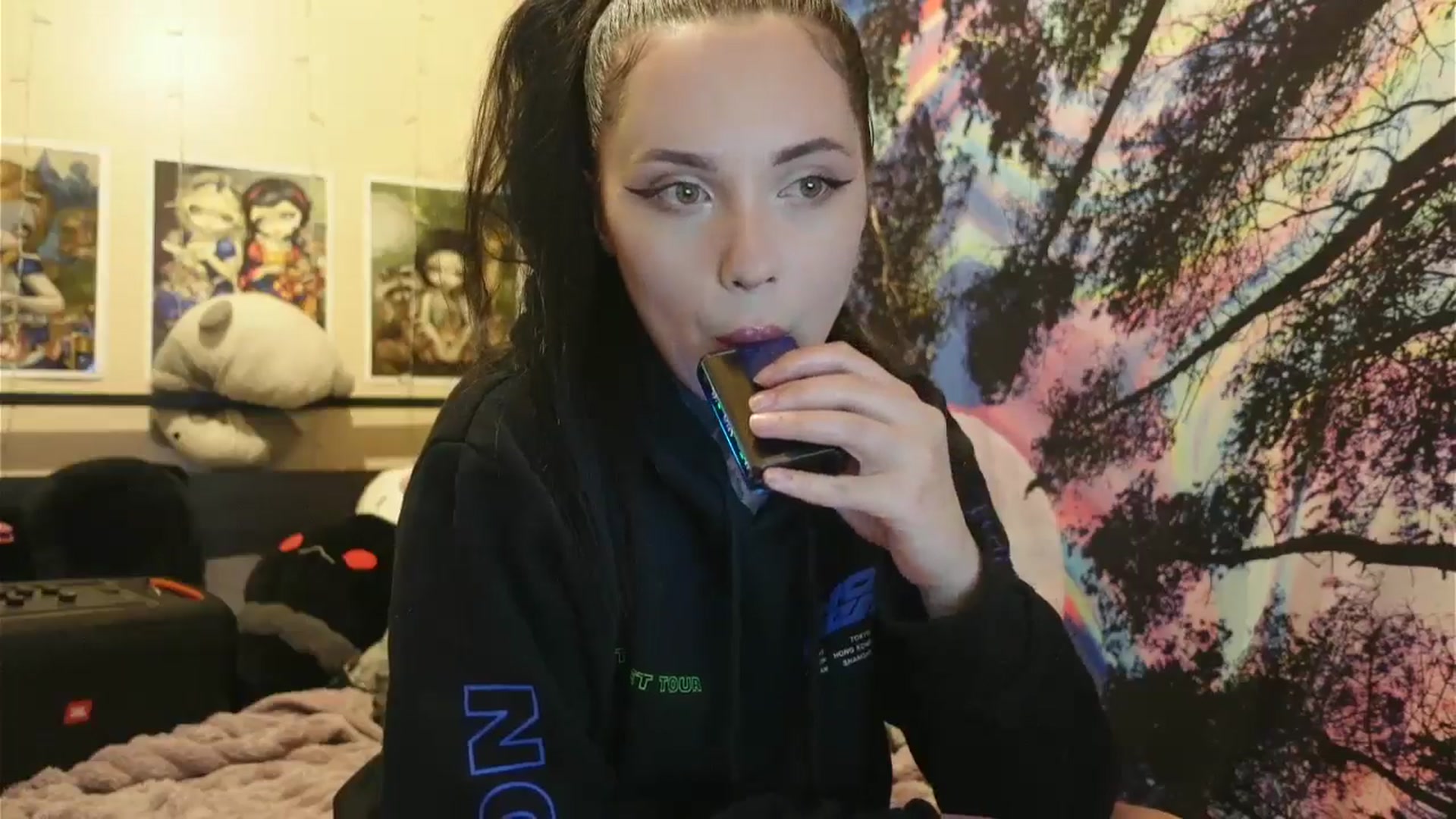Gallery image thumbnail from hazelxxxoo's myfreecams stream on, 06/14/2024, 02:55 image 3 of 20