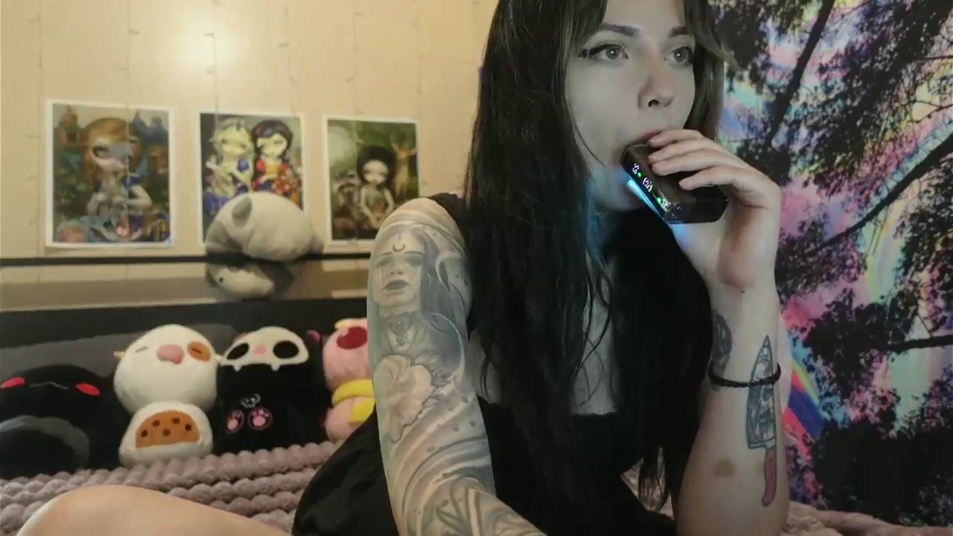 Gallery image thumbnail from hazelxxxoo's myfreecams stream on, 06/15/2024, 17:13 image 13 of 20