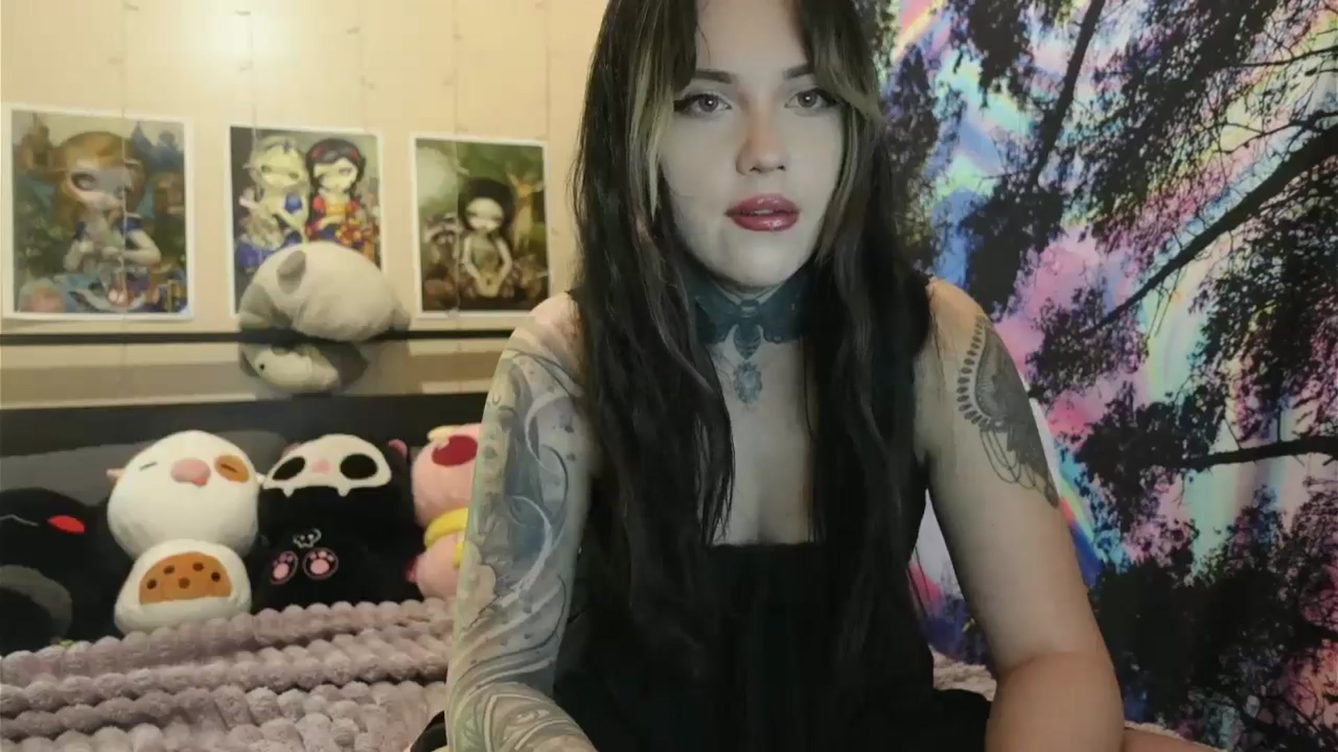 Gallery image thumbnail from hazelxxxoo's myfreecams stream on, 06/15/2024, 18:32 image 19 of 20