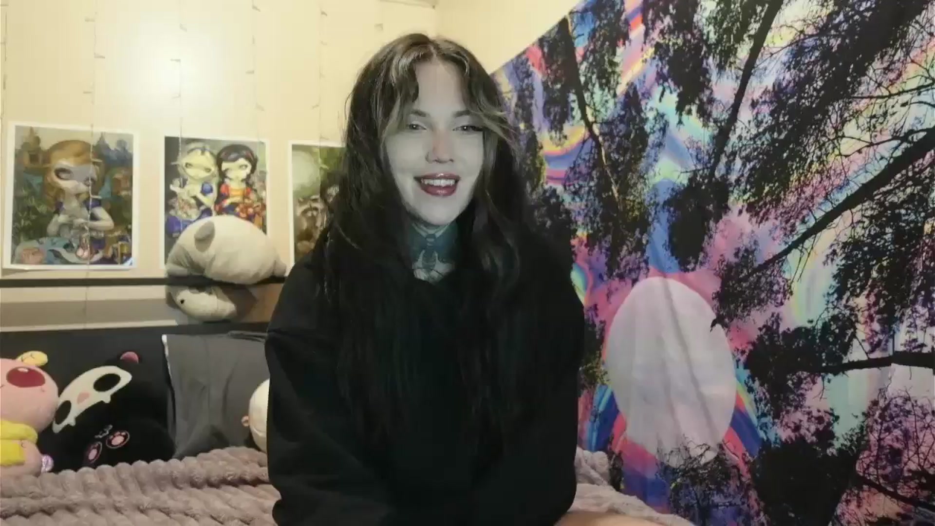 Gallery image thumbnail from hazelxxxoo's myfreecams stream on, 06/19/2024, 01:14 image 14 of 20