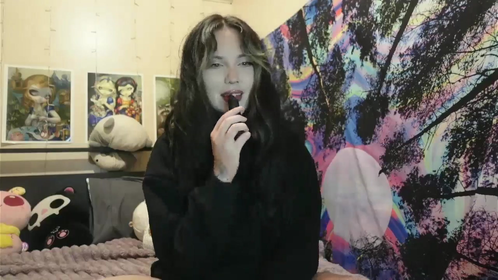 Gallery image thumbnail from hazelxxxoo's myfreecams stream on, 06/19/2024, 01:14 image 13 of 20