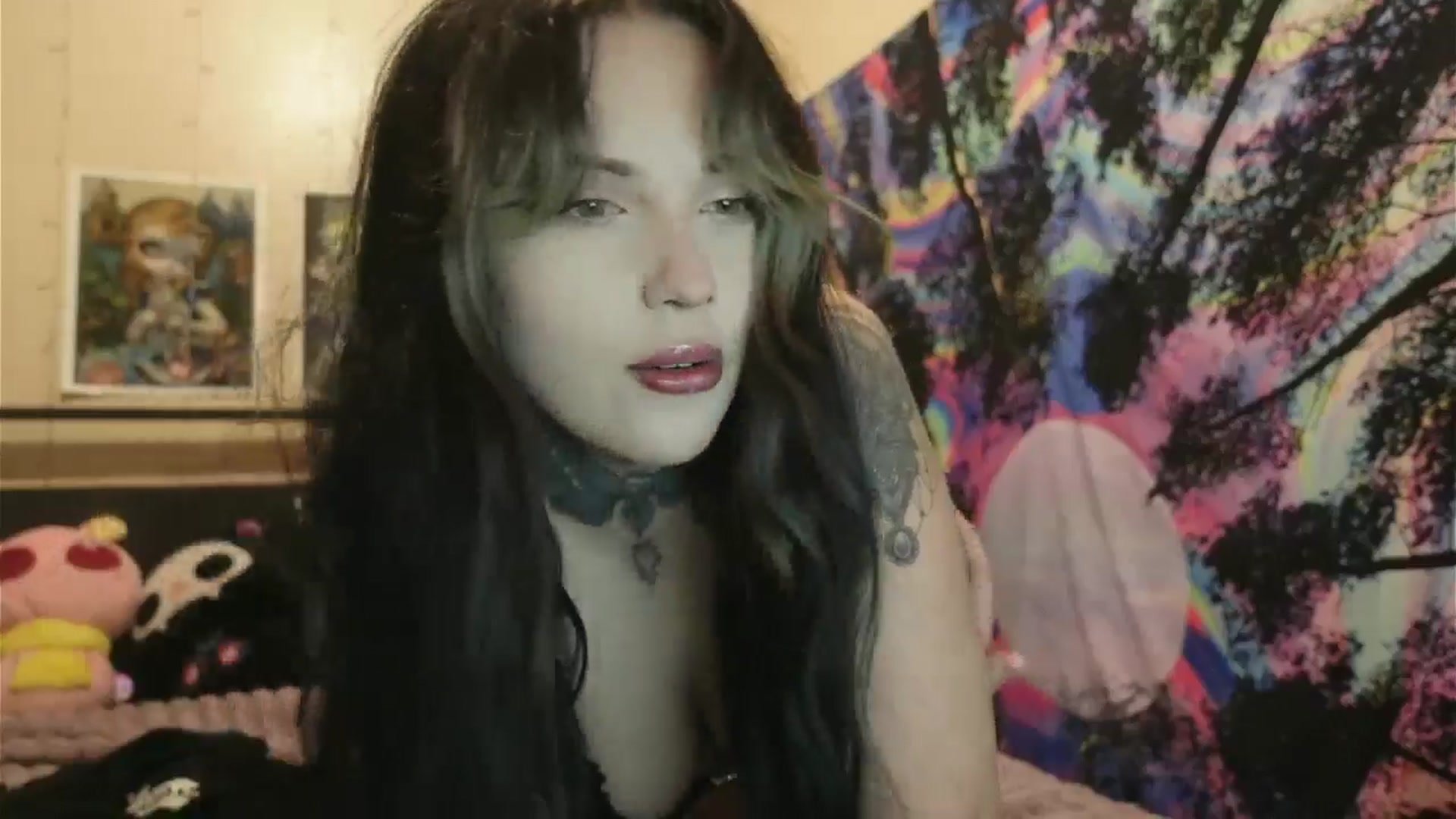 Gallery image thumbnail from hazelxxxoo's myfreecams stream on, 06/19/2024, 01:44 image 13 of 20