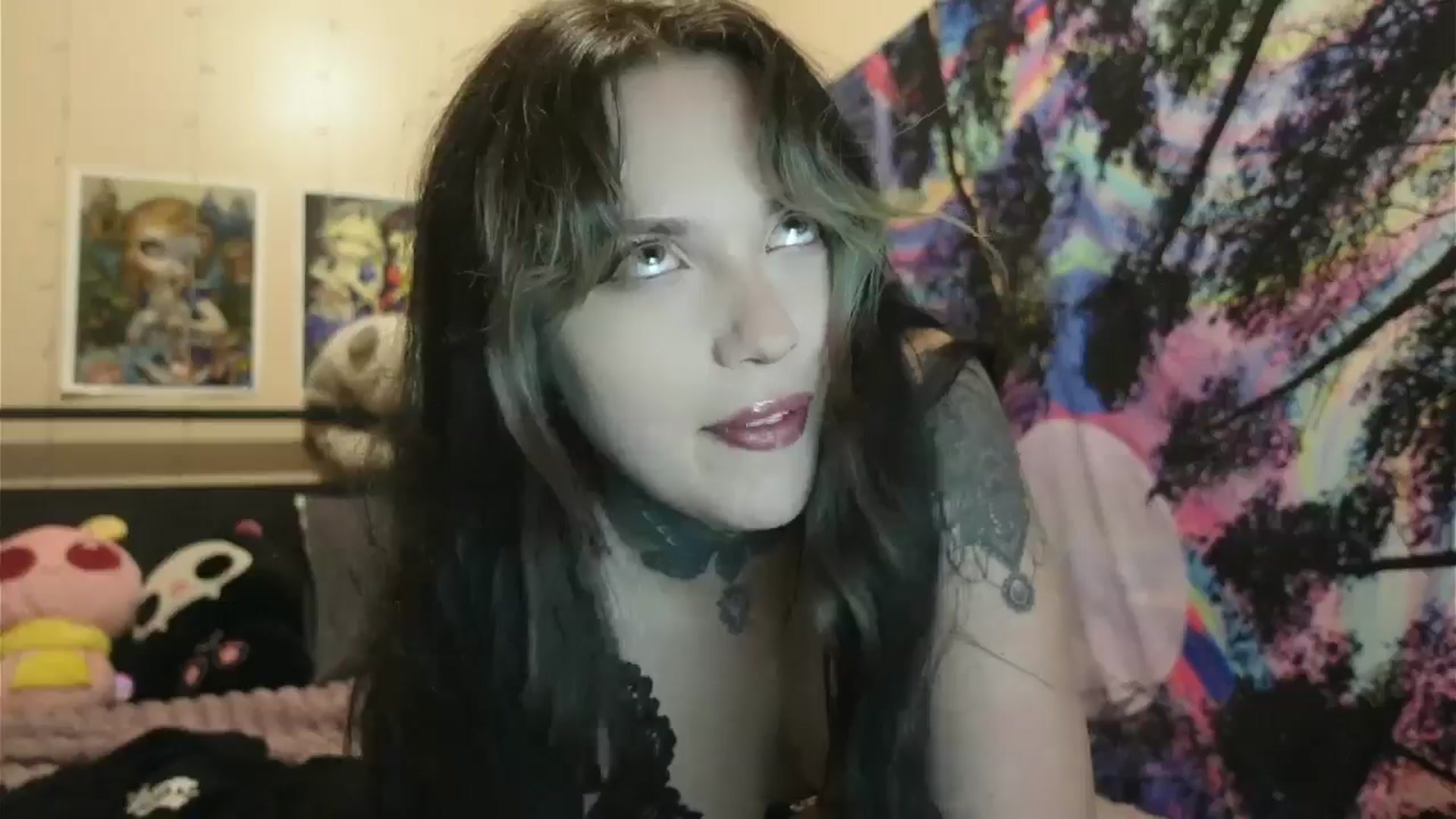 Gallery image thumbnail from hazelxxxoo's myfreecams stream on, 06/19/2024, 01:44 image 11 of 20