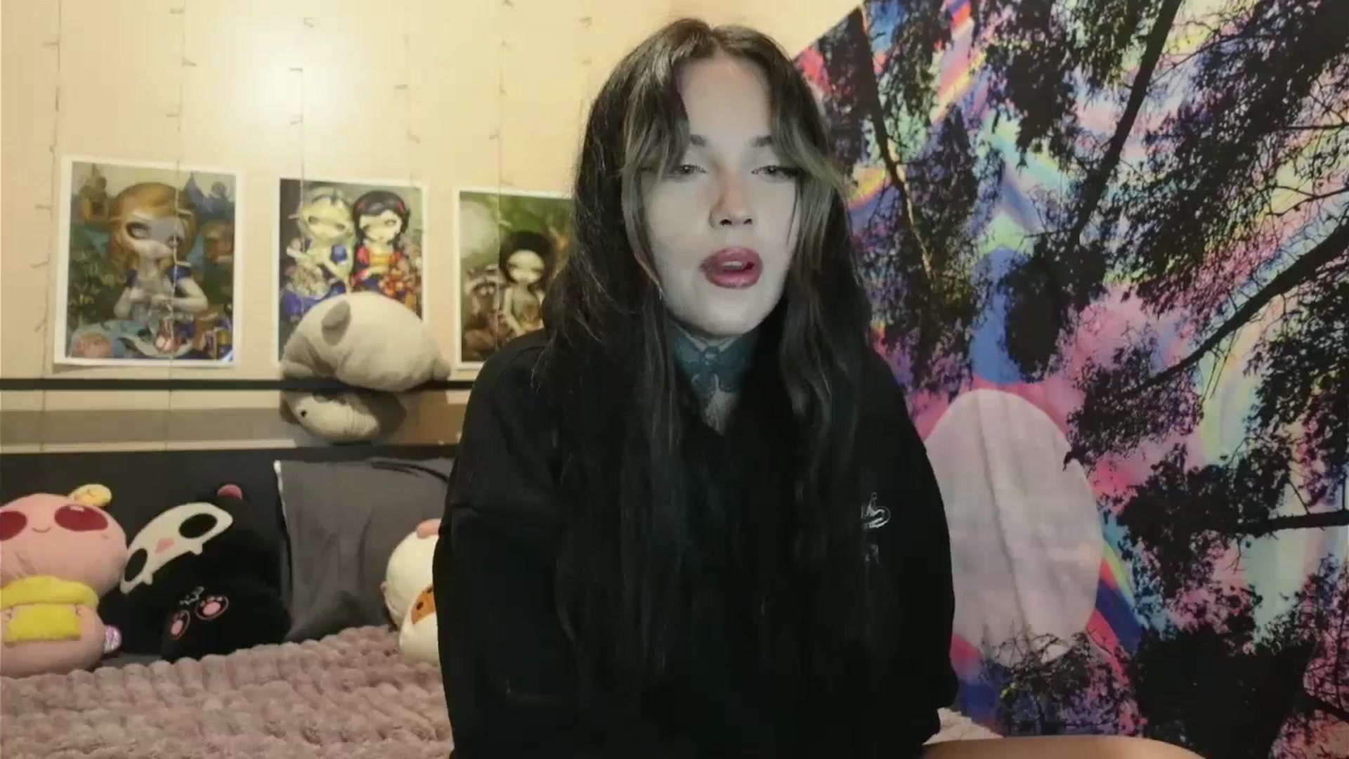 Gallery image thumbnail from hazelxxxoo's myfreecams stream on, 06/19/2024, 03:07 image 11 of 20