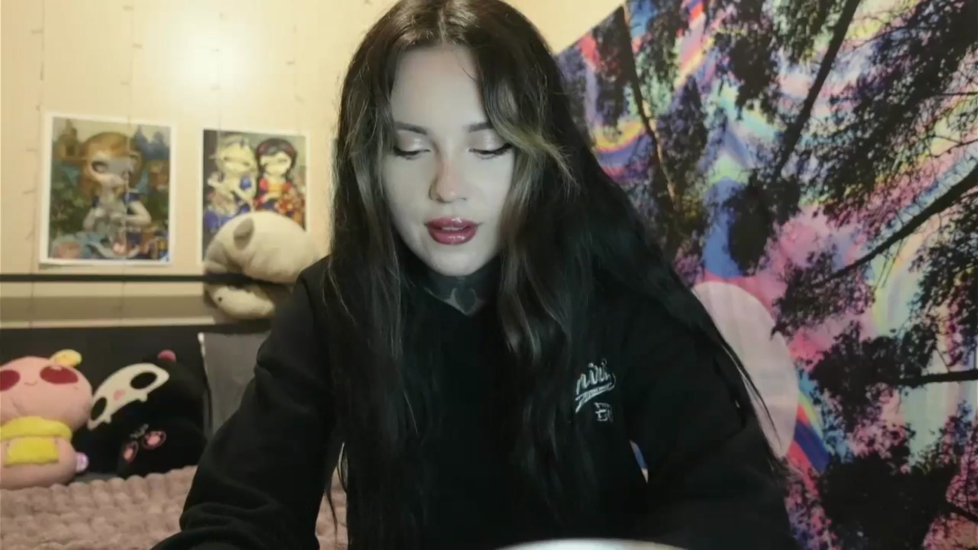 Gallery image thumbnail from hazelxxxoo's myfreecams stream on, 06/19/2024, 03:07 image 16 of 20