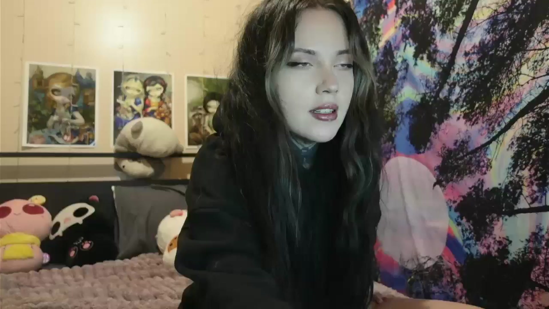 Gallery image thumbnail from hazelxxxoo's myfreecams stream on, 06/19/2024, 03:07 image 8 of 20