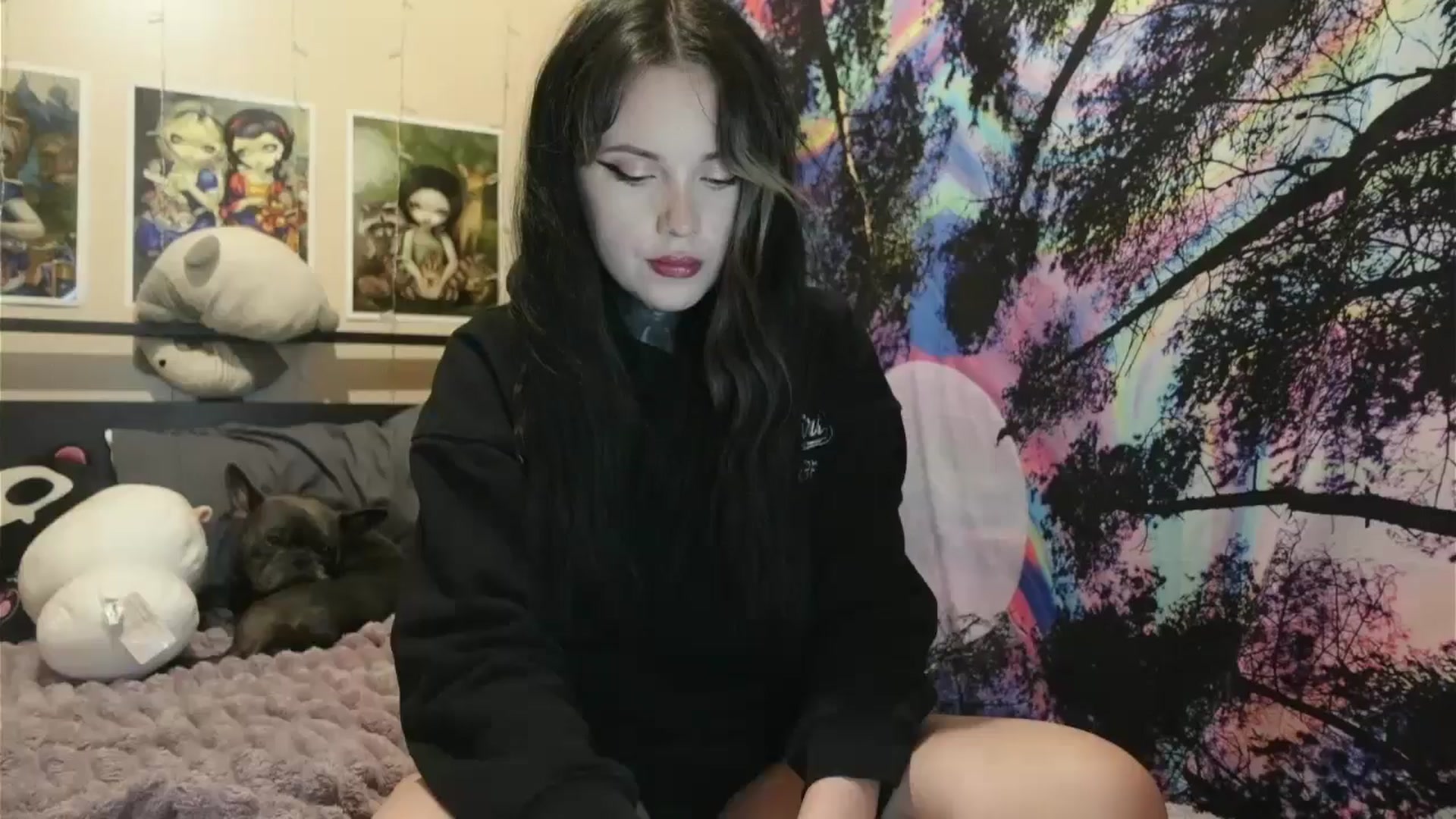 Gallery image thumbnail from hazelxxxoo's myfreecams stream on, 06/19/2024, 04:11 image 11 of 20