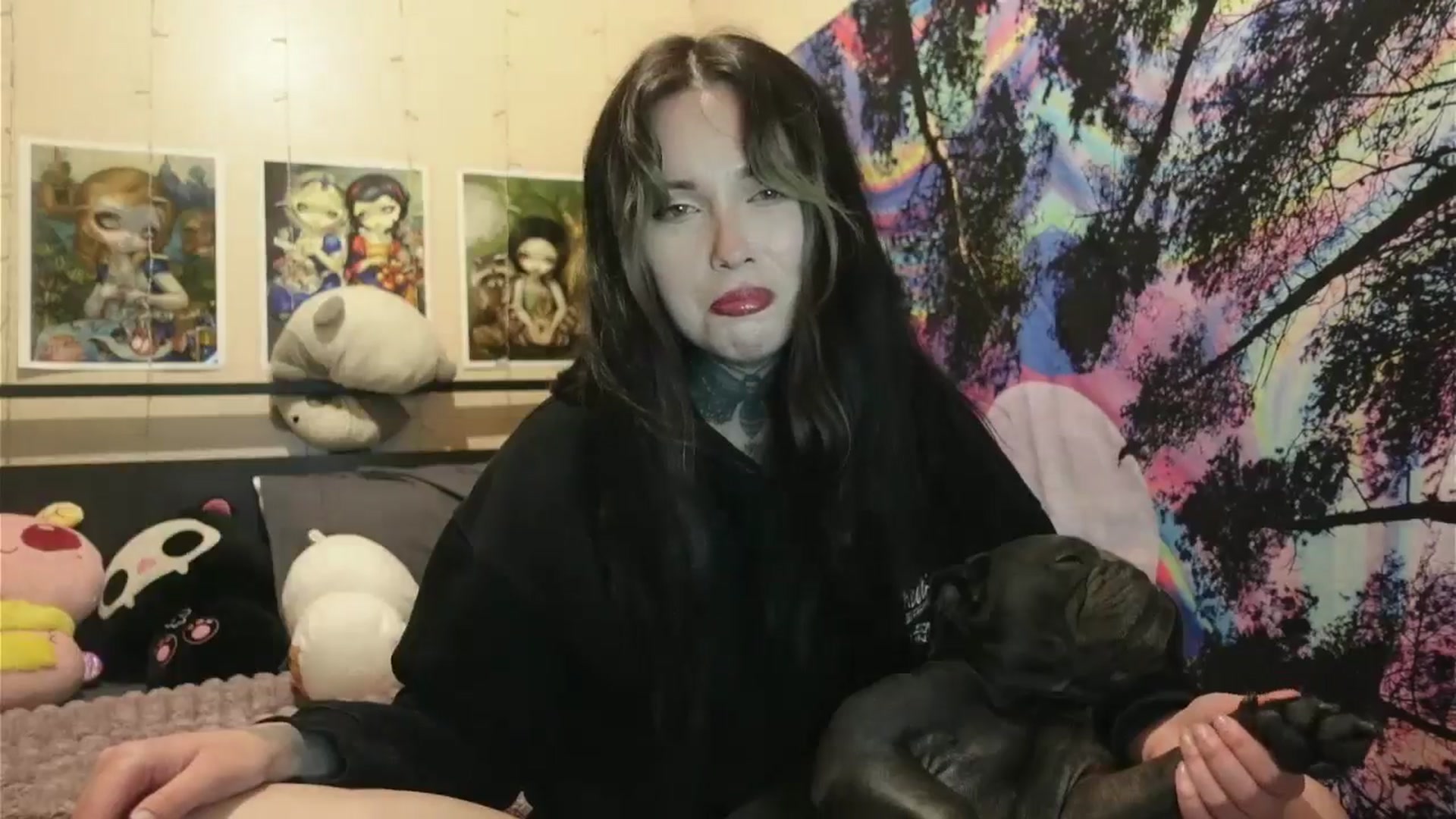 Gallery image thumbnail from hazelxxxoo's myfreecams stream on, 06/19/2024, 04:11 image 6 of 20