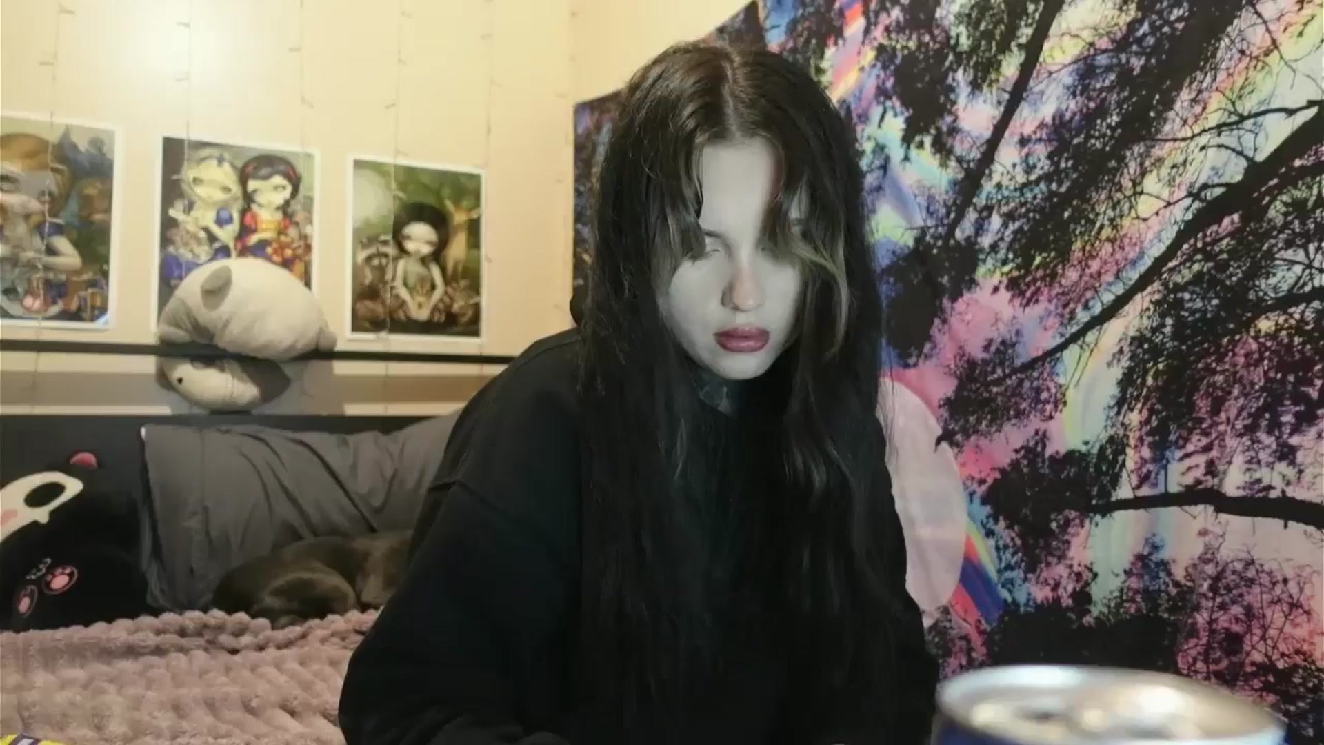Gallery image thumbnail from hazelxxxoo's myfreecams stream on, 06/19/2024, 06:35 image 4 of 20