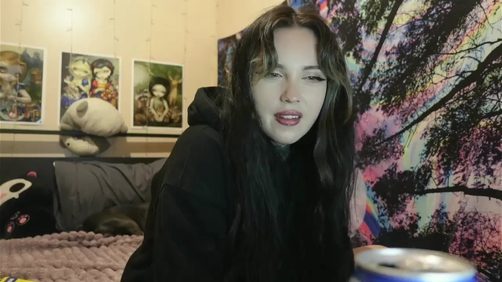 Gallery image thumbnail from hazelxxxoo's myfreecams stream on, 06/19/2024, 06:35 image 9 of 20