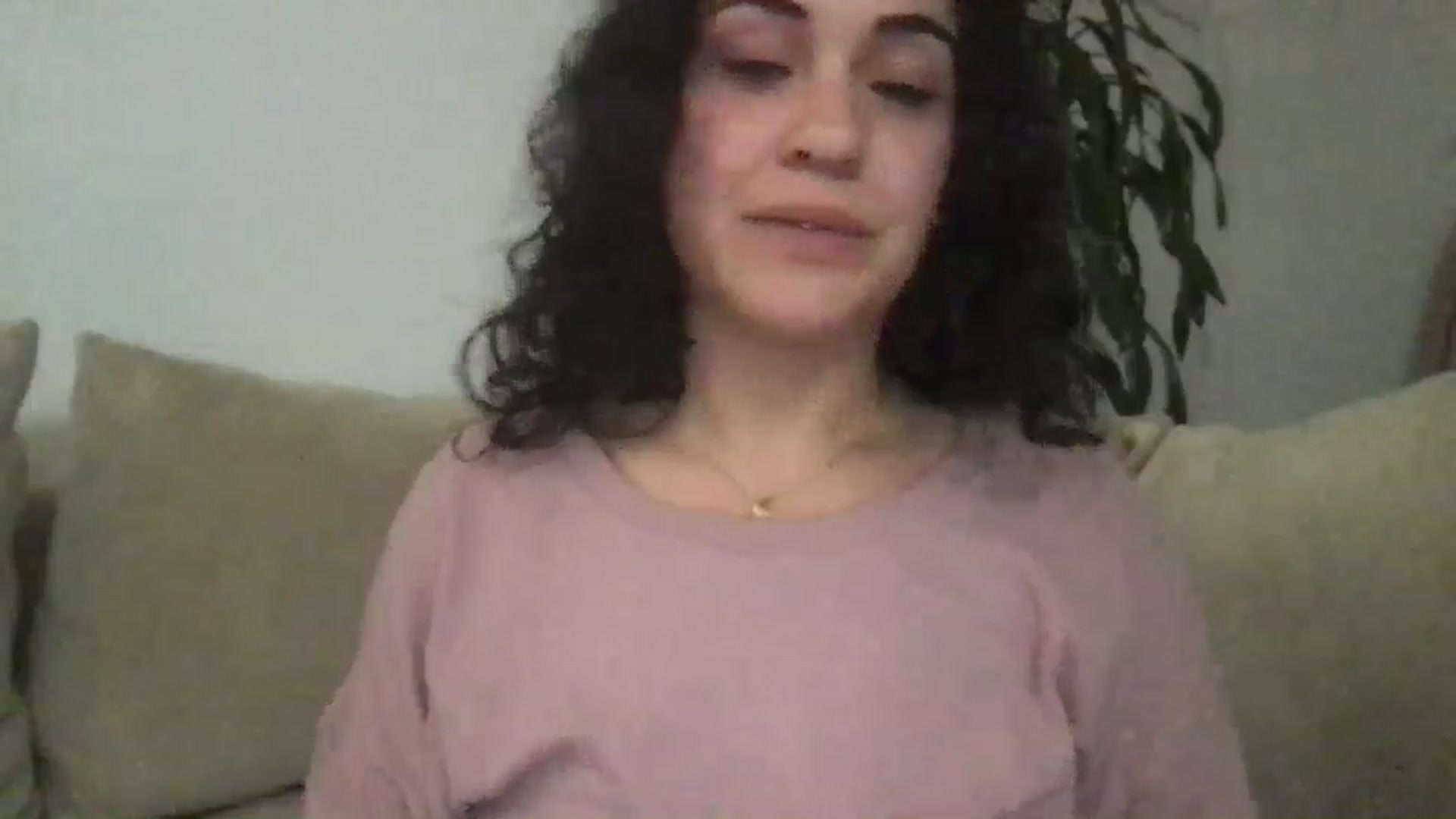 Gallery image thumbnail from headfluff's myfreecams stream on, 12/18/2025, 03:27 image 16 of 20