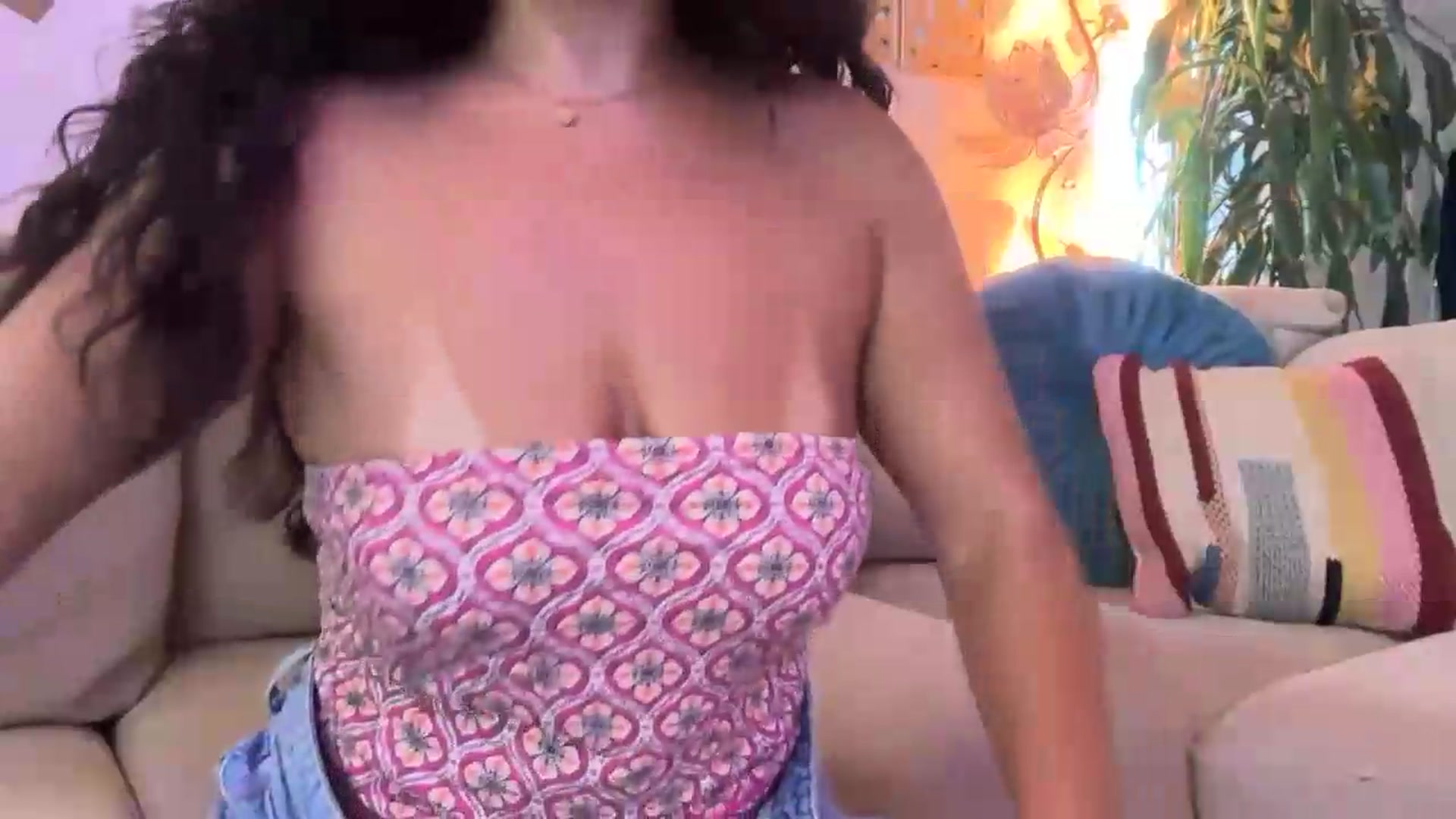 Gallery image thumbnail from headfluff's myfreecams stream on, 07/30/2026, 21:17 image 17 of 20