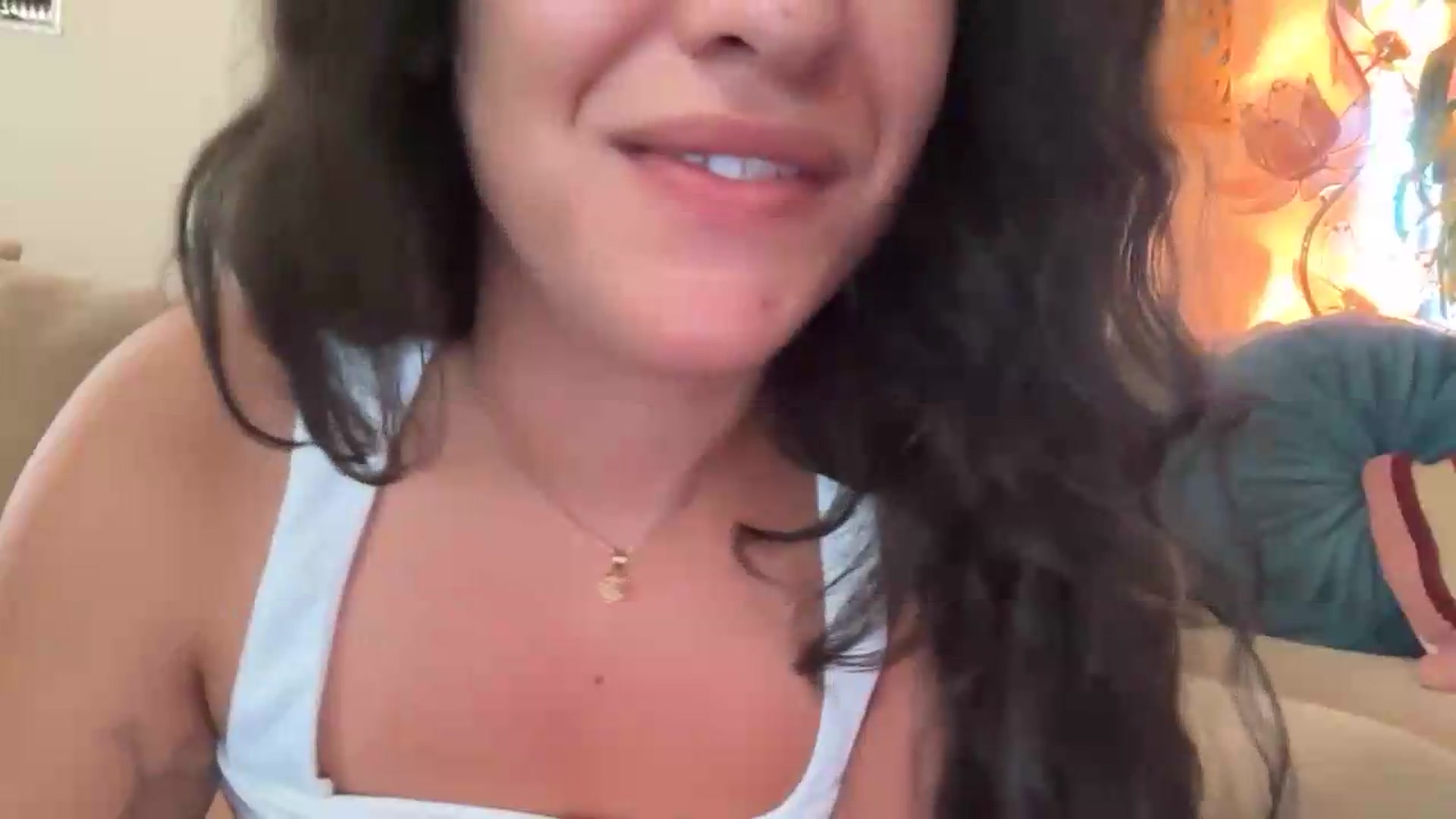Gallery image thumbnail from headfluff's myfreecams stream on, 08/06/2026, 22:14 image 15 of 20