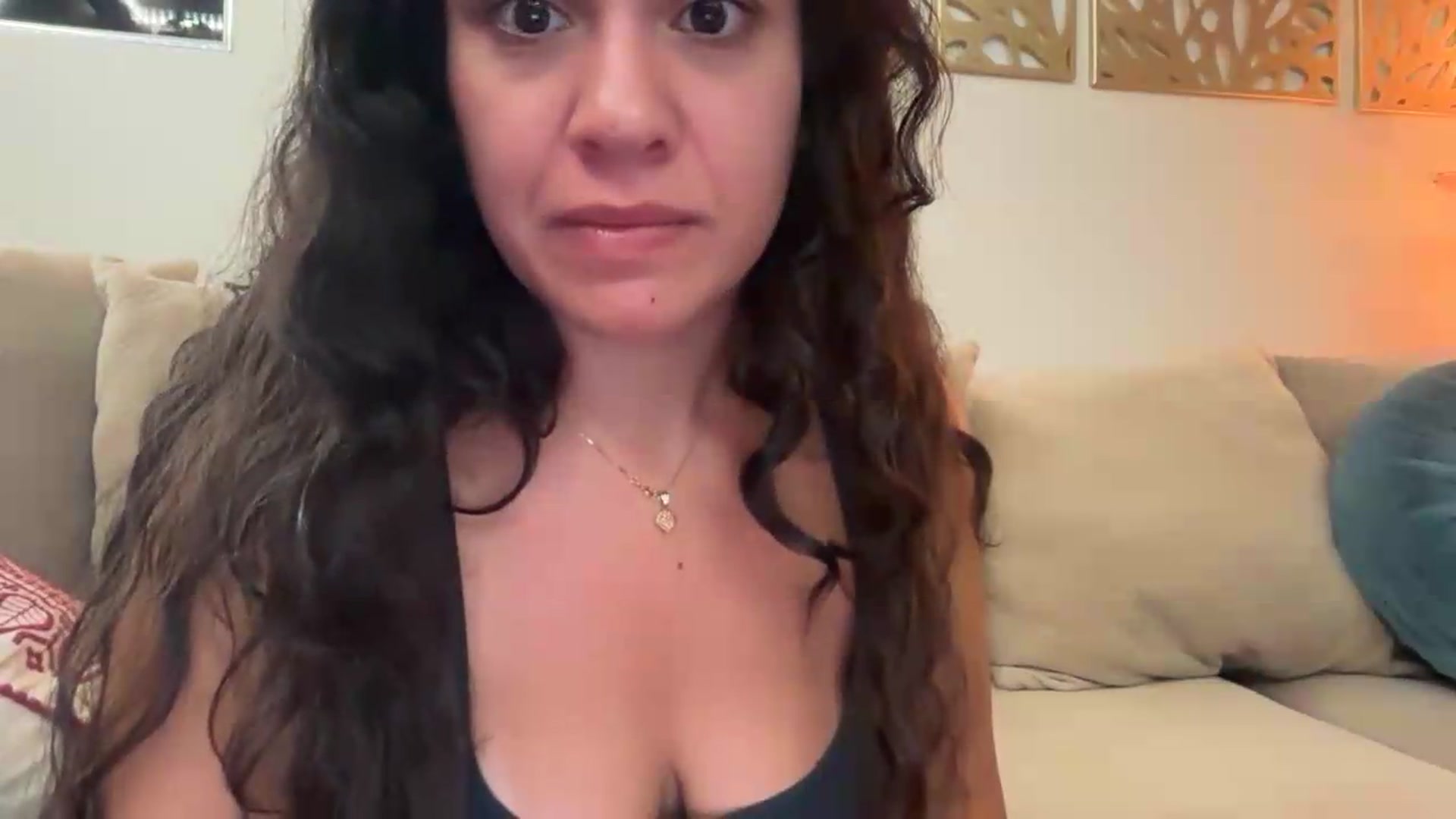 Gallery image thumbnail from headfluff's myfreecams stream on, 08/11/2026, 02:26 image 15 of 20