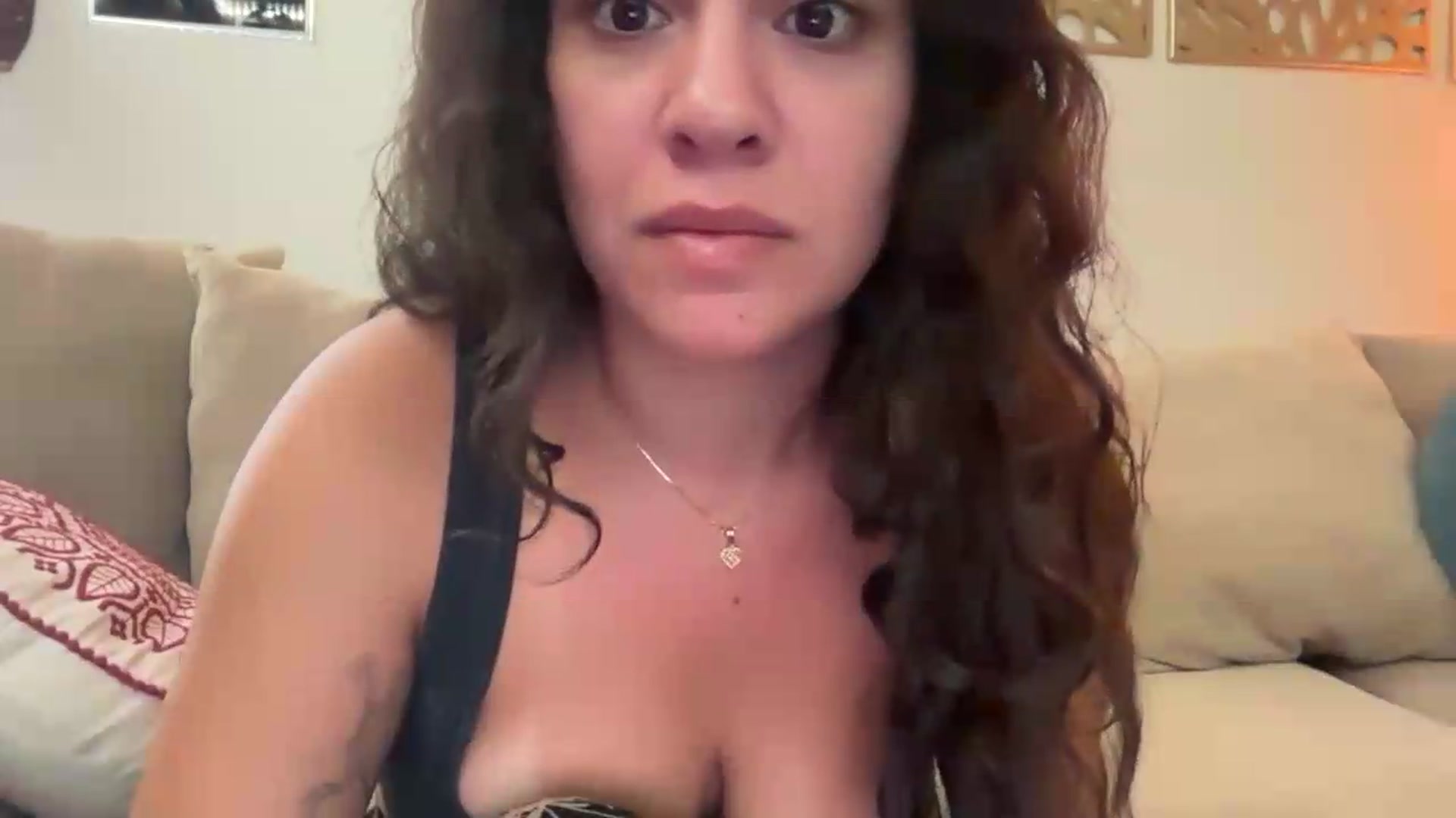 Gallery image thumbnail from headfluff's myfreecams stream on, 08/11/2026, 02:26 image 6 of 20