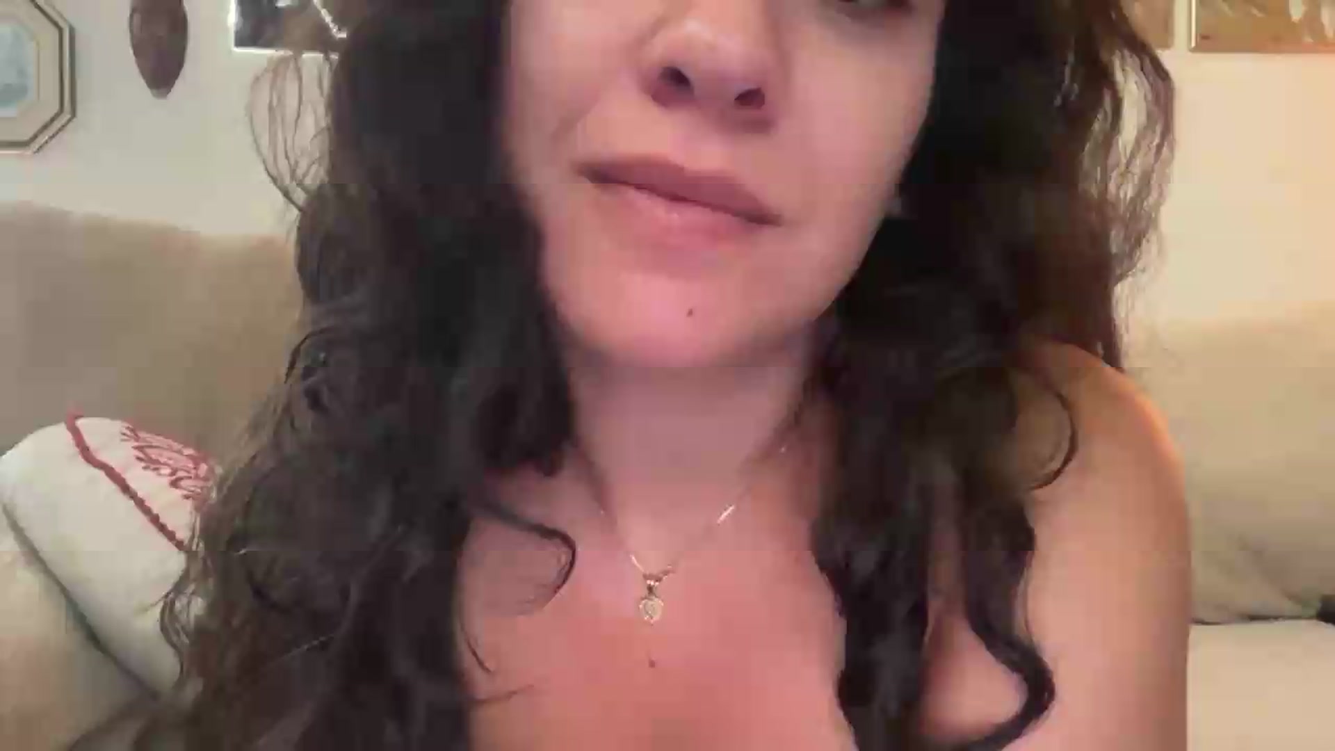 Gallery image thumbnail from headfluff's myfreecams stream on, 08/11/2026, 02:26 image 1 of 20
