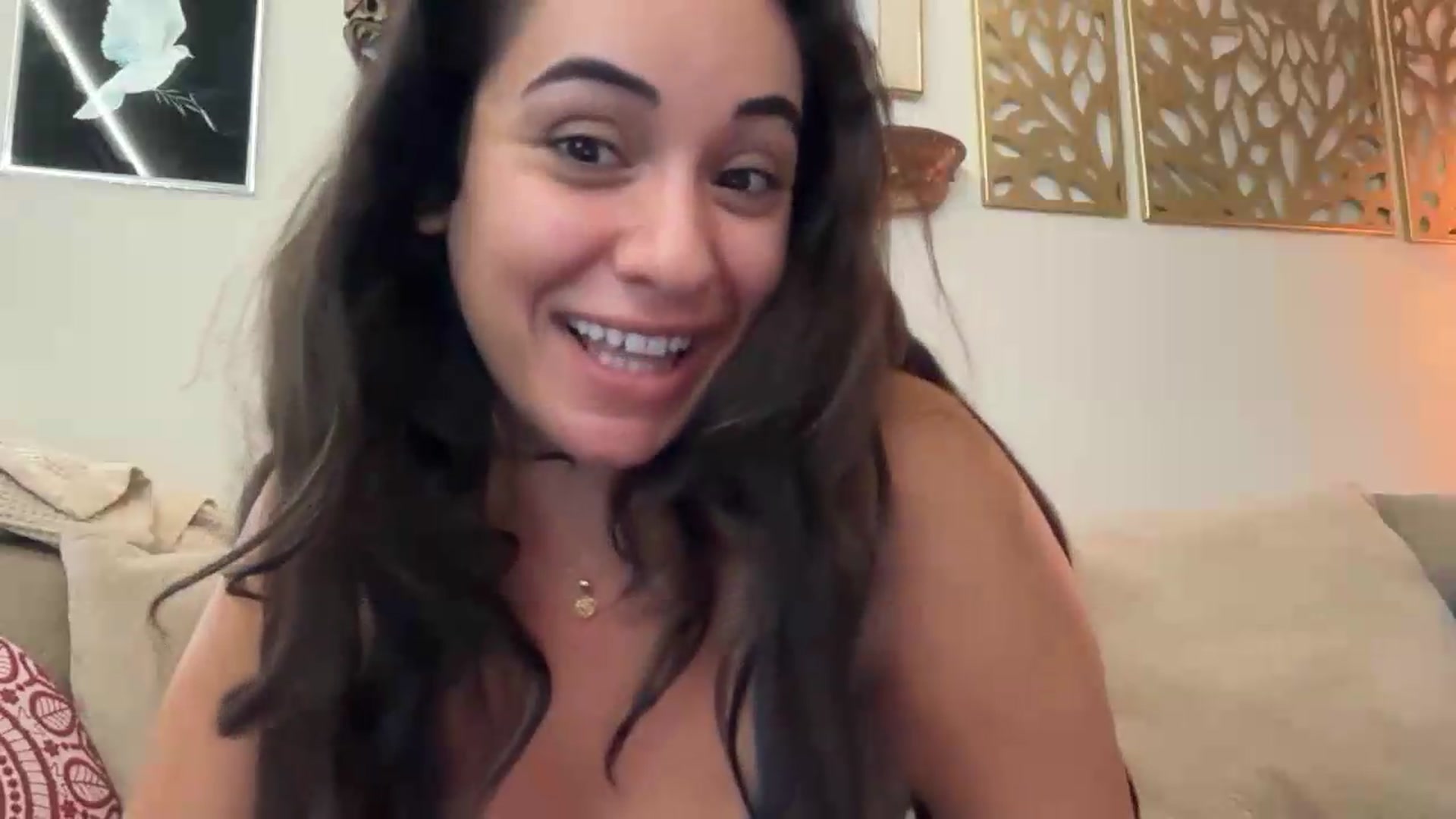 Gallery image thumbnail from headfluff's myfreecams stream on, 08/20/2026, 20:41 image 7 of 20
