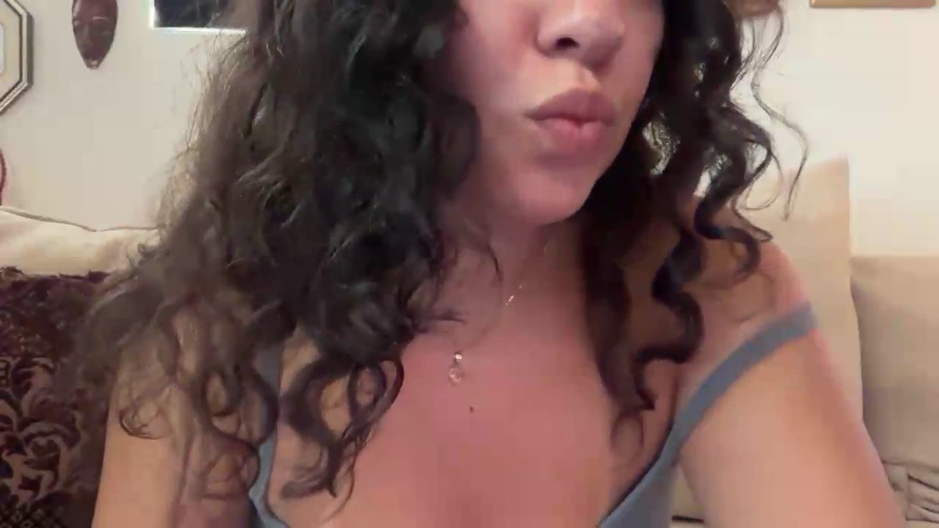 Gallery image thumbnail from headfluff's myfreecams stream on, 09/04/2026, 20:21 image 14 of 20