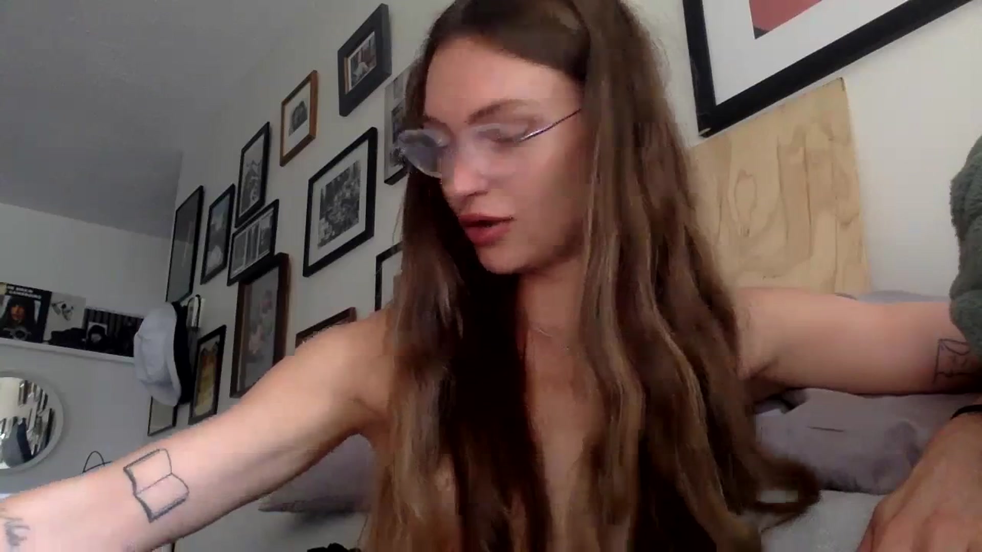Gallery image thumbnail from heidixoxox's myfreecams stream on, 08/25/2023, 17:24 image 4 of 20