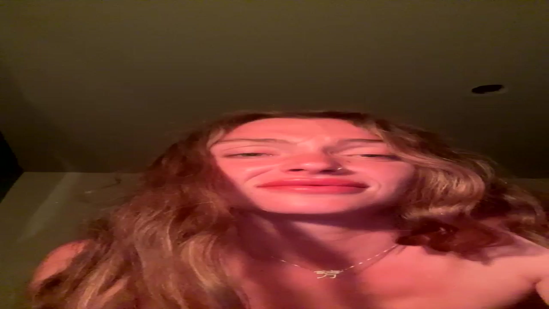 Gallery image thumbnail from heidixoxox's myfreecams stream on, 07/01/2024, 08:16 image 8 of 20