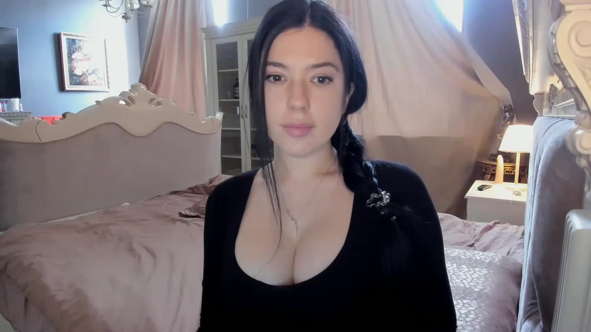 Gallery image thumbnail from helenabb2323's myfreecams stream on, 04/22/2023, 13:45 image 15 of 20