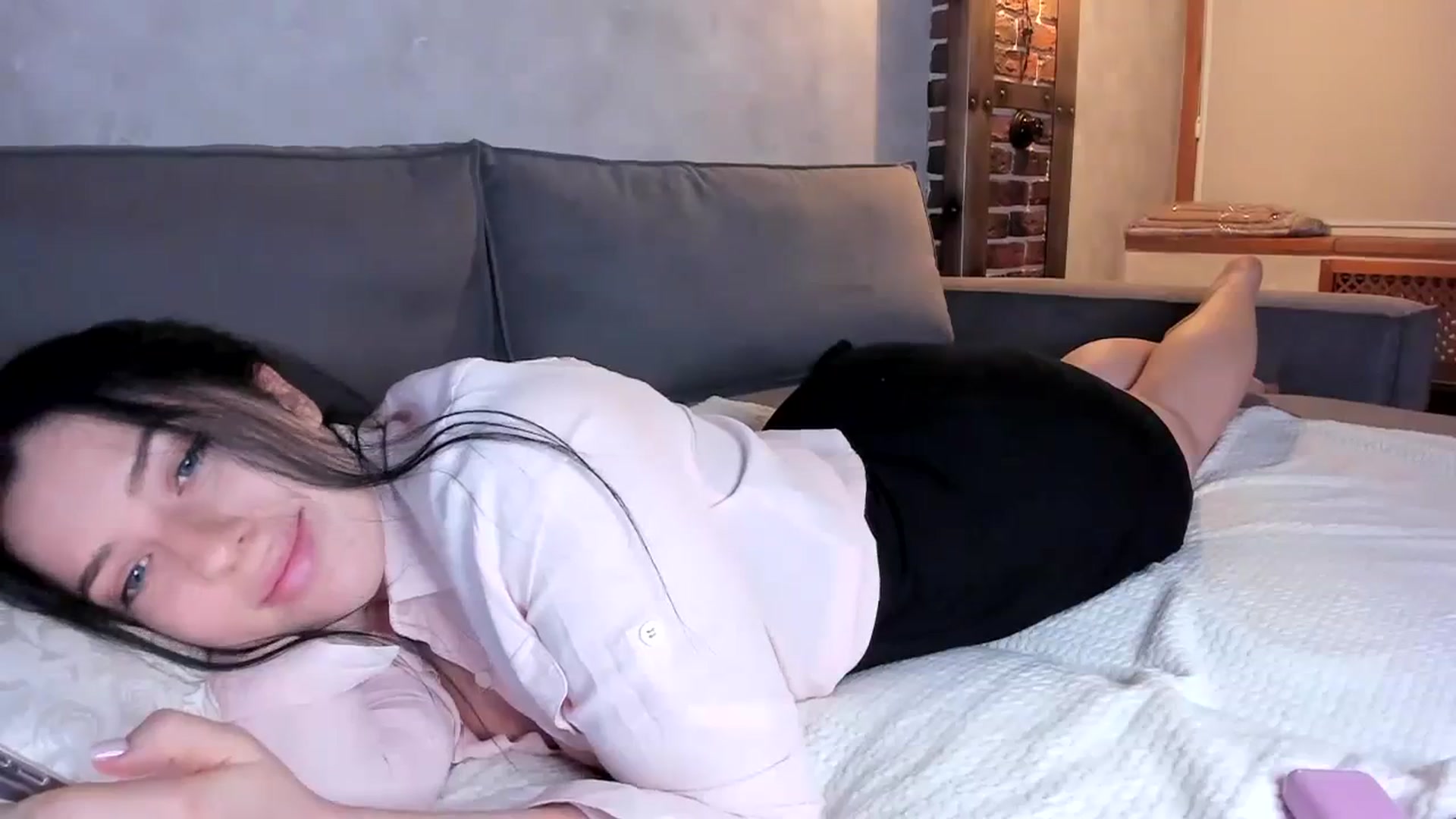 Gallery image thumbnail from helenabb2323's myfreecams stream on, 08/13/2023, 22:21 image 20 of 20