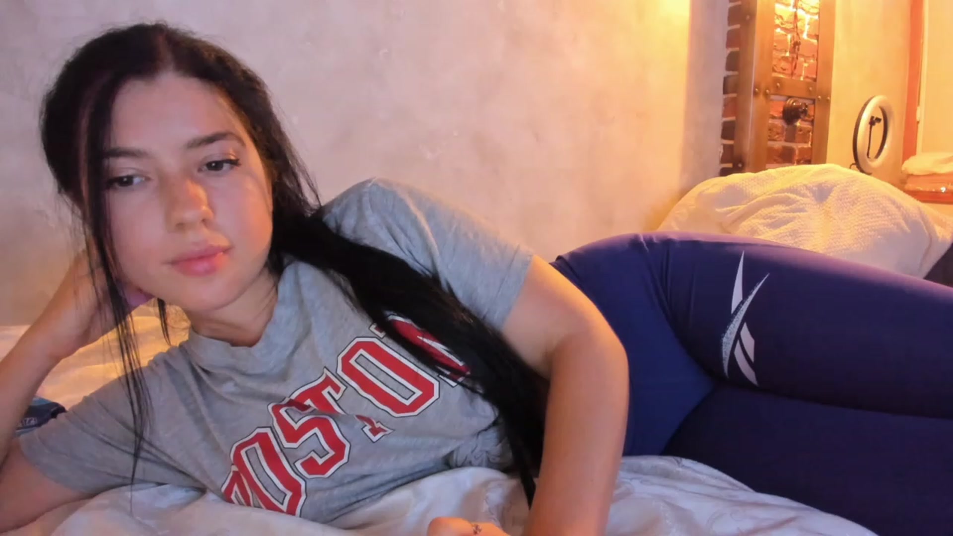 Gallery image thumbnail from helenabb2323's myfreecams stream on, 09/14/2023, 21:37 image 9 of 20