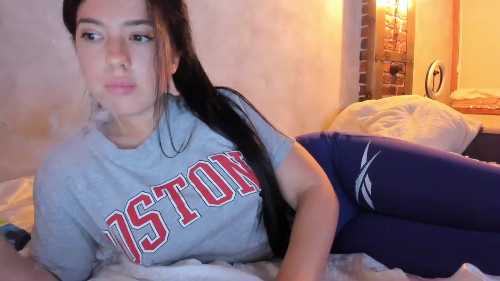 Gallery image thumbnail from helenabb2323's myfreecams stream on, 09/14/2023, 21:37 image 16 of 20