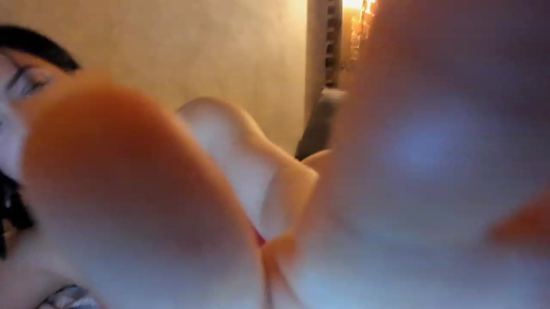 Gallery image thumbnail from helenabb2323's myfreecams stream on, 01/14/2024, 21:33 image 6 of 20