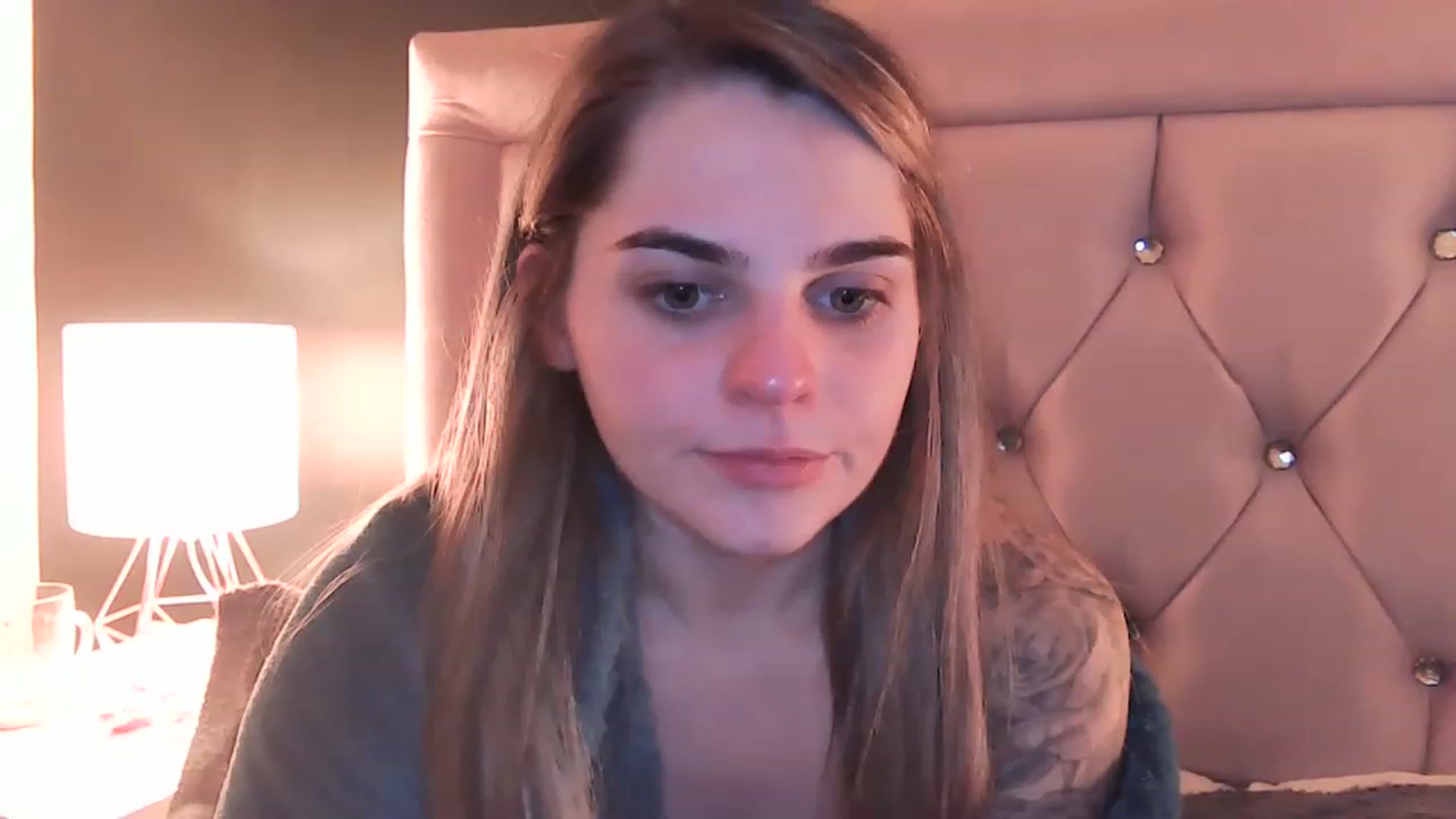 Gallery image thumbnail from helenr1995's myfreecams stream on, 07/03/2023, 22:37 image 16 of 20