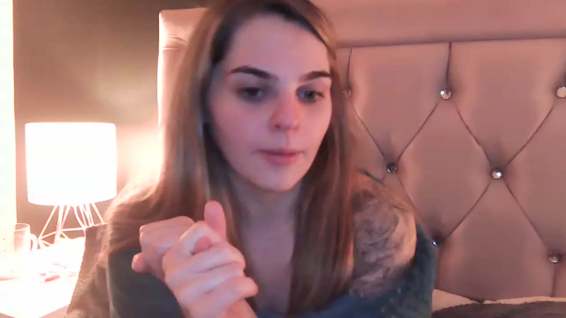 Gallery image thumbnail from helenr1995's myfreecams stream on, 07/03/2023, 22:37 image 15 of 20