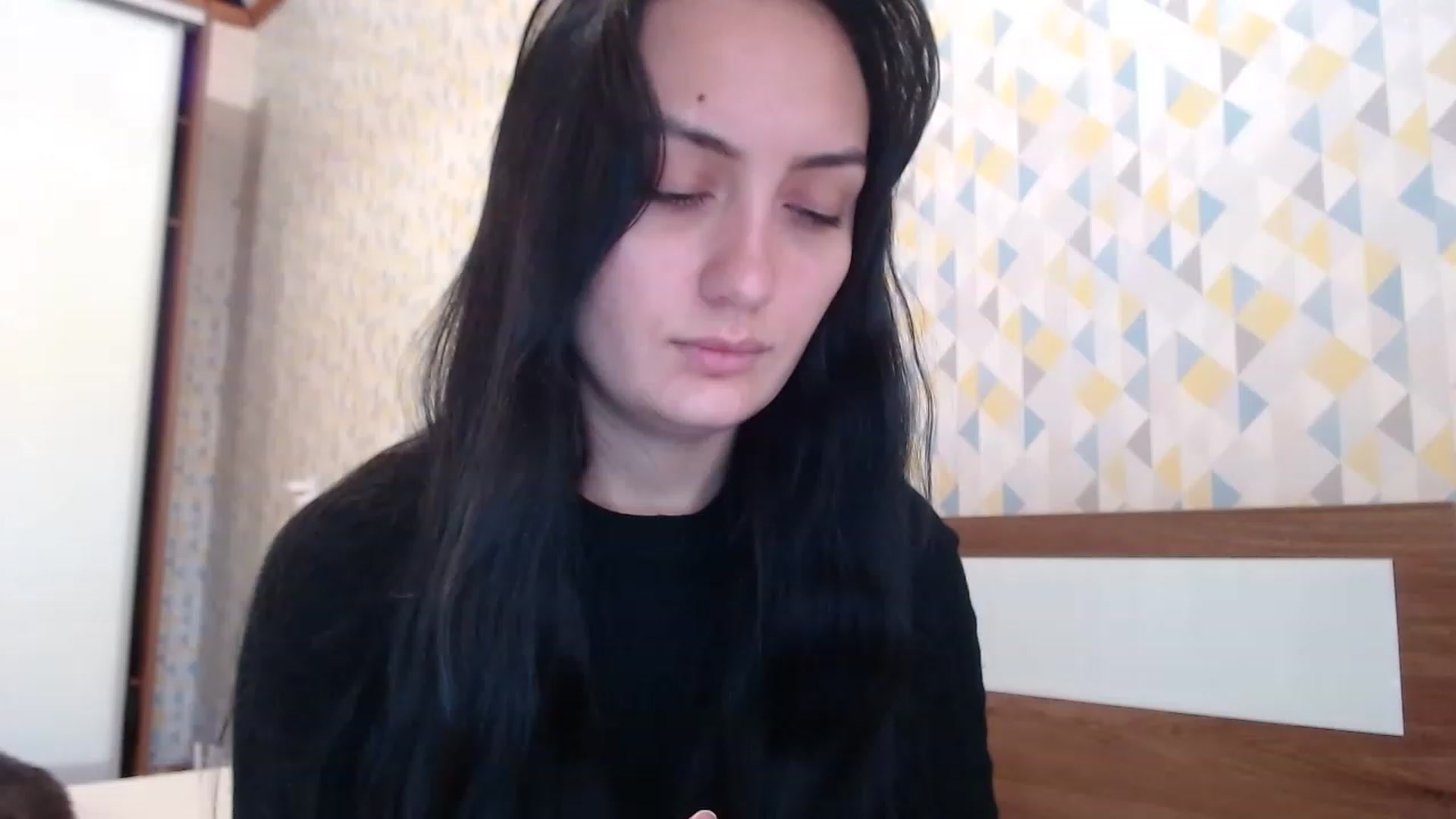 Gallery image thumbnail from hello_Ukraine's myfreecams stream on, 12/04/2022, 13:12 image 19 of 20