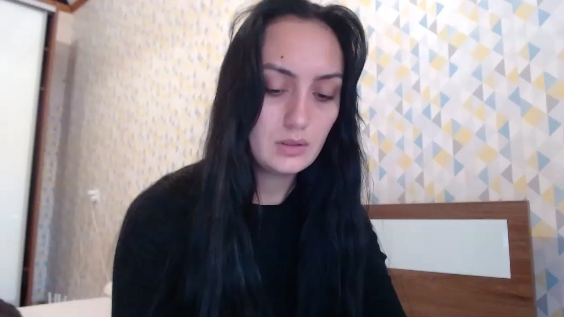 Gallery image thumbnail from hello_Ukraine's myfreecams stream on, 12/04/2022, 13:12 image 14 of 20