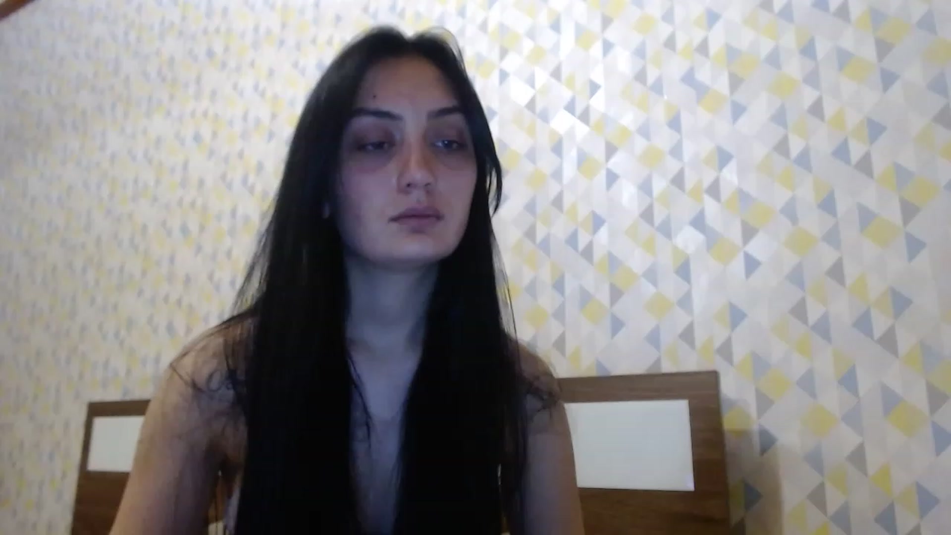 Gallery image thumbnail from hello_Ukraine's myfreecams stream on, 12/18/2022, 19:53 image 13 of 20