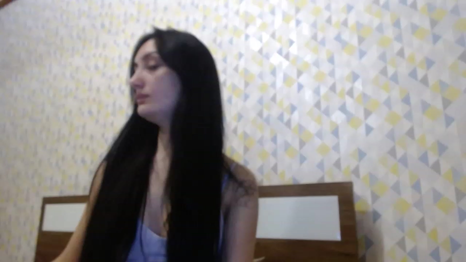 Gallery image thumbnail from hello_Ukraine's myfreecams stream on, 12/18/2022, 19:53 image 14 of 20
