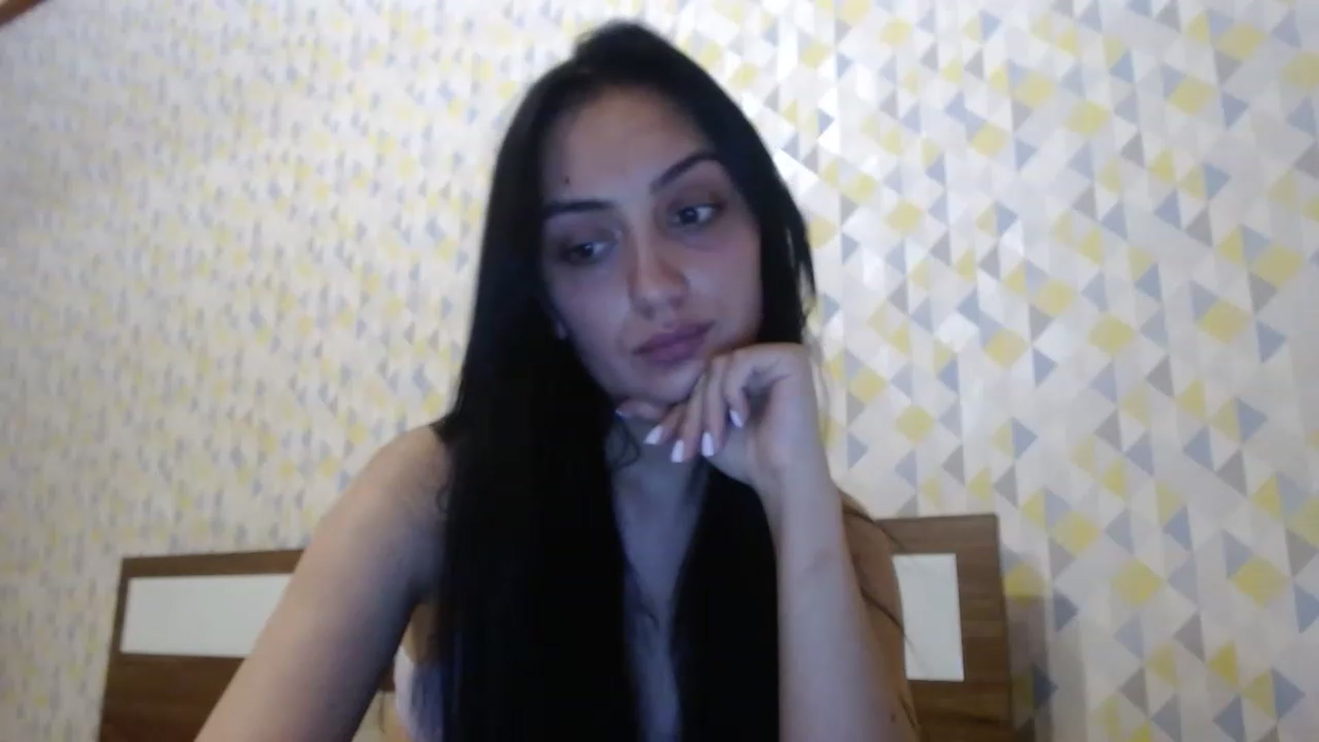 Gallery image thumbnail from hello_Ukraine's myfreecams stream on, 12/18/2022, 19:53 image 19 of 20