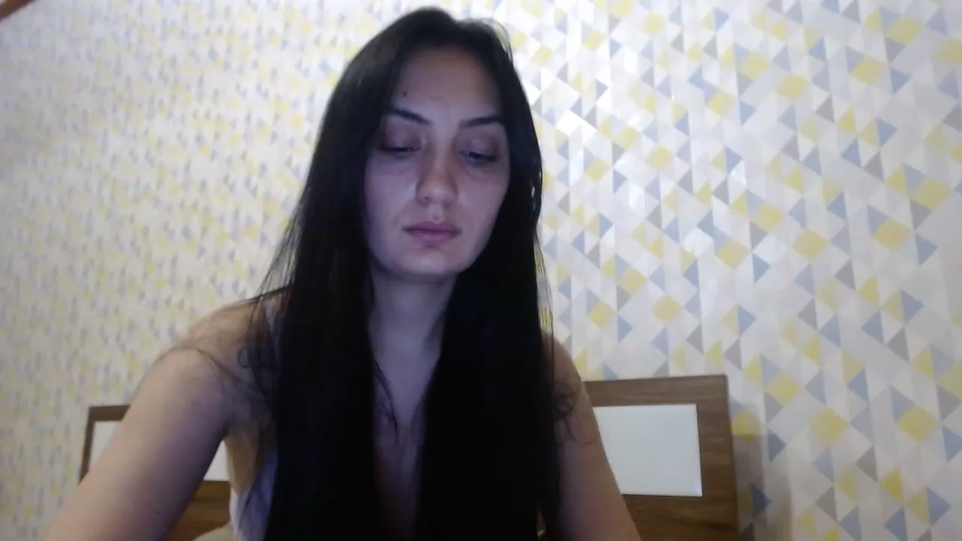 Gallery image thumbnail from hello_Ukraine's myfreecams stream on, 12/18/2022, 19:53 image 15 of 20