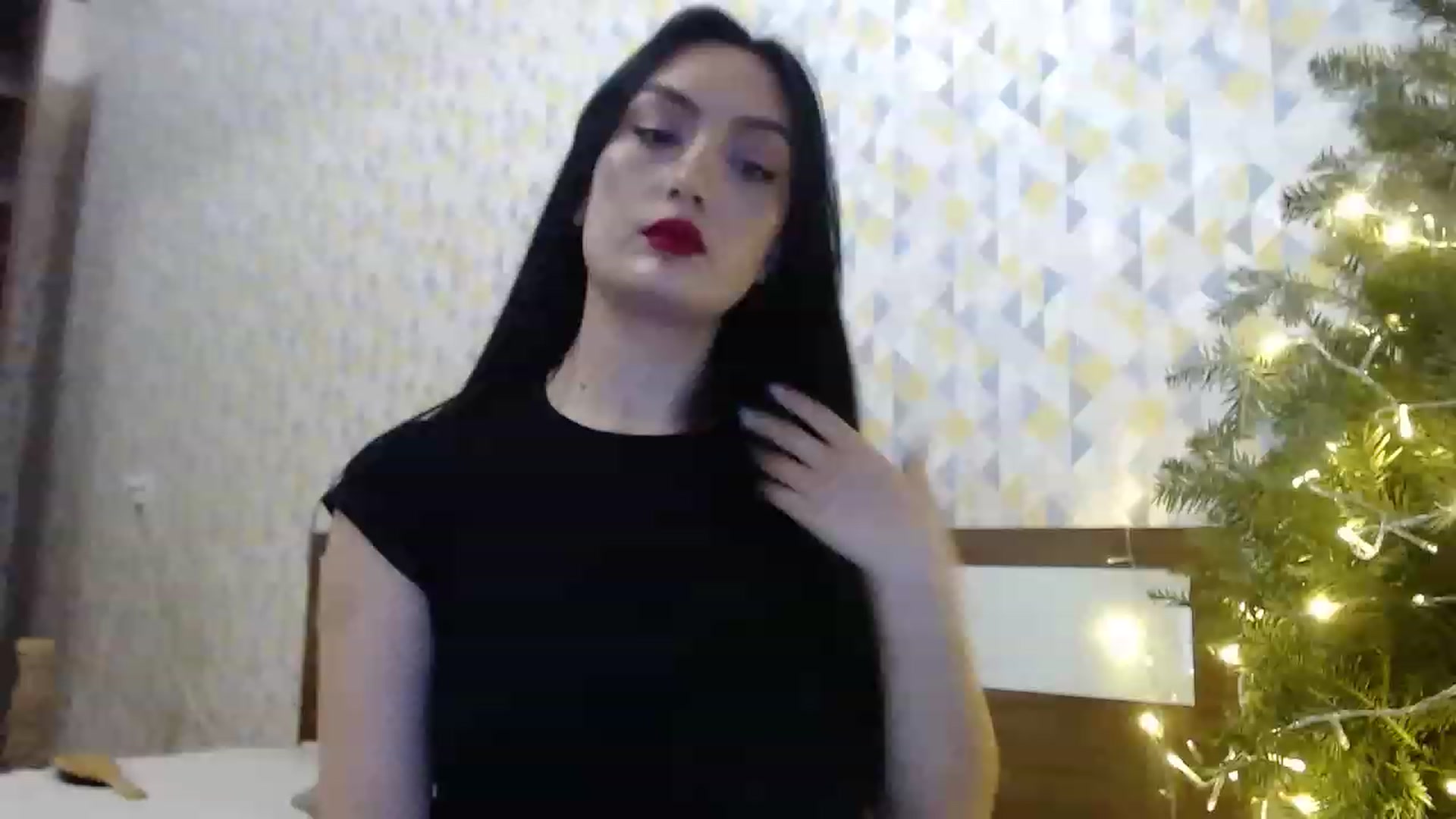 Gallery image thumbnail from hello_Ukraine's myfreecams stream on, 12/25/2022, 13:07 image 6 of 20