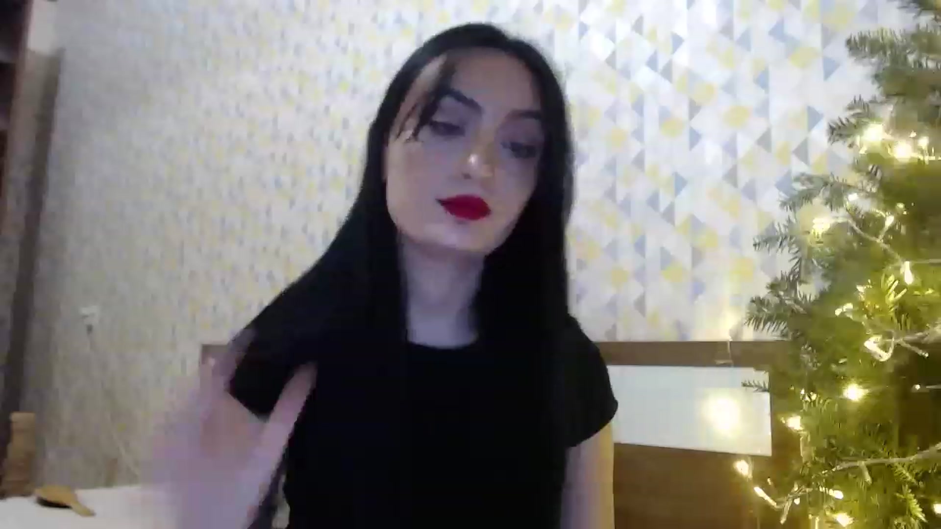 Gallery image thumbnail from hello_Ukraine's myfreecams stream on, 12/25/2022, 13:07 image 15 of 20