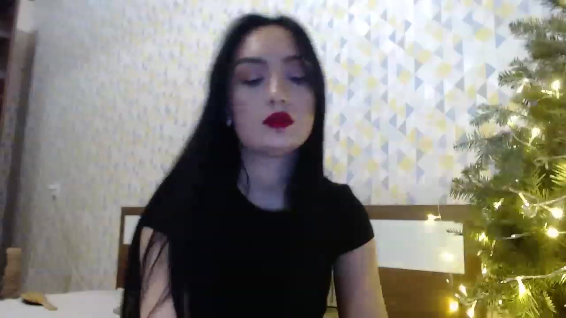 Gallery image thumbnail from hello_Ukraine's myfreecams stream on, 12/25/2022, 13:07 image 9 of 20