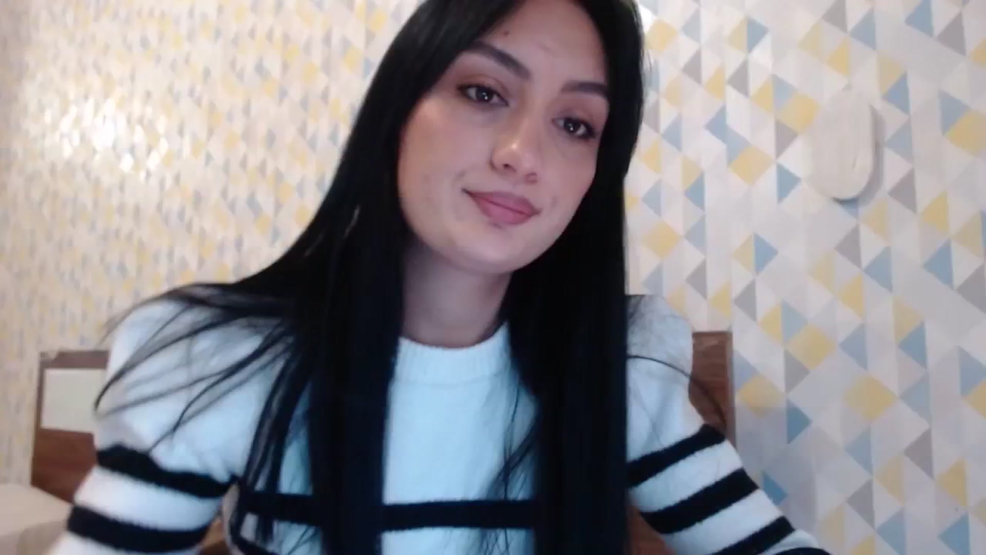 Gallery image thumbnail from hello_Ukraine's myfreecams stream on, 11/23/2023, 11:57 image 1 of 20