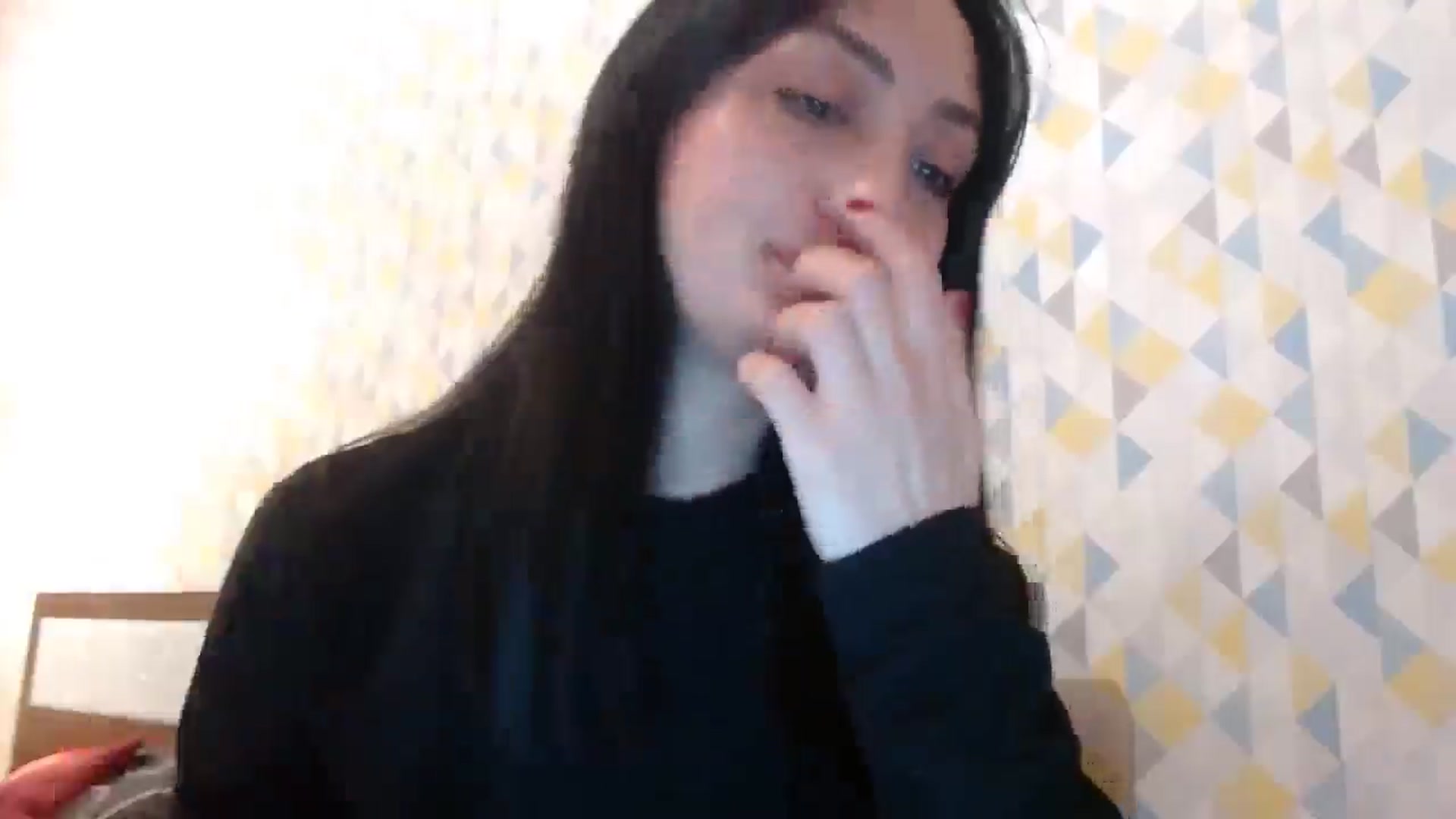 Gallery image thumbnail from hello_Ukraine's myfreecams stream on, 12/31/2024, 15:30 image 19 of 20