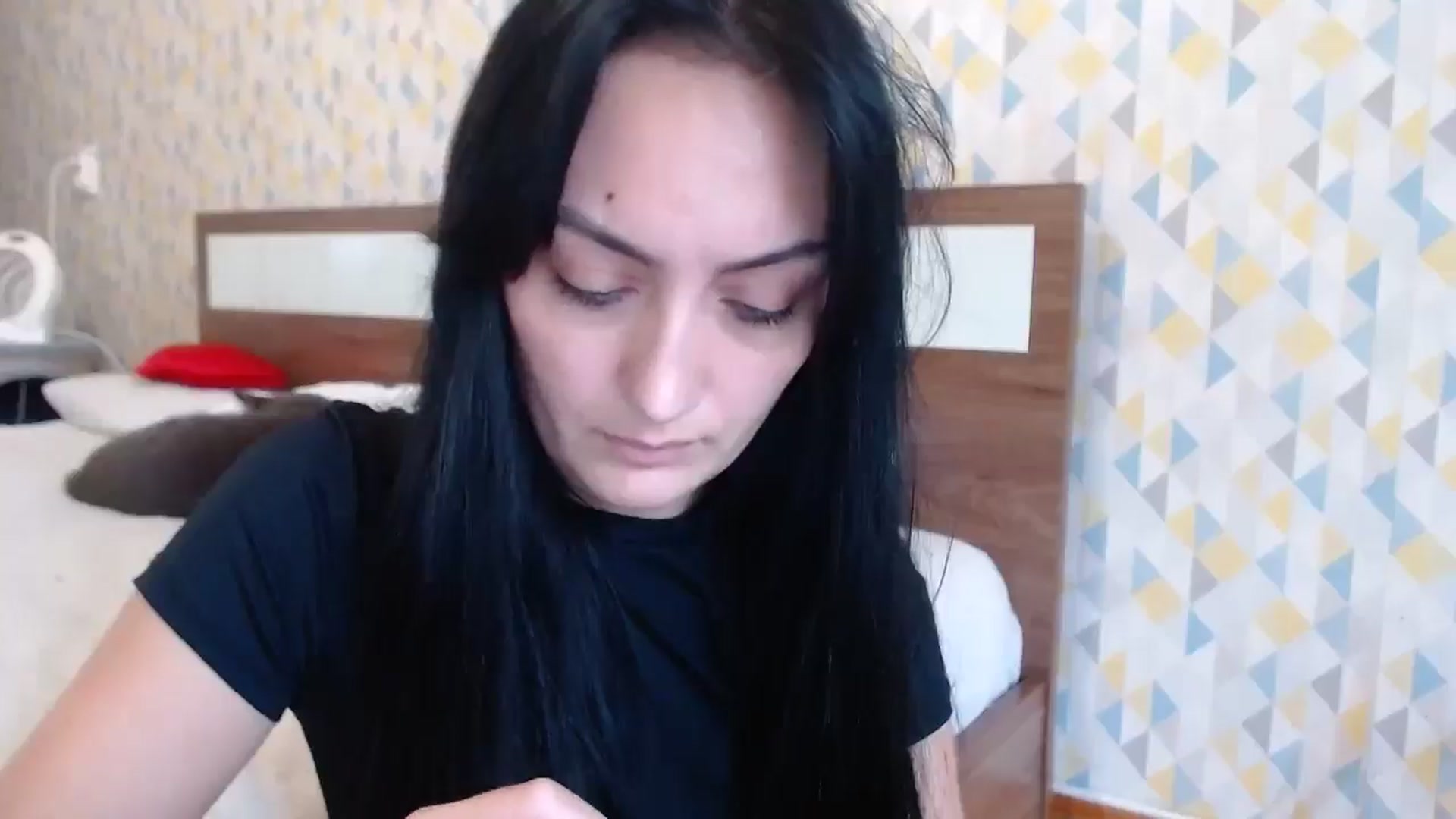 Gallery image thumbnail from hello_Ukraine's myfreecams stream on, 10/26/2025, 11:57 image 14 of 20