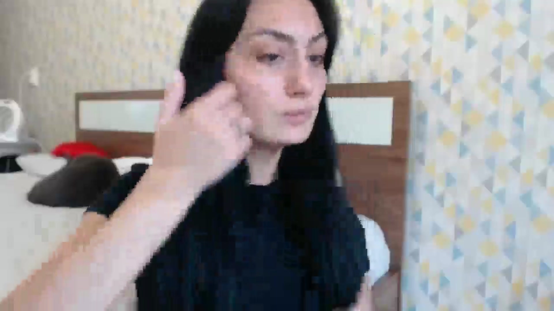 Gallery image thumbnail from hello_Ukraine's myfreecams stream on, 10/26/2025, 11:57 image 2 of 20