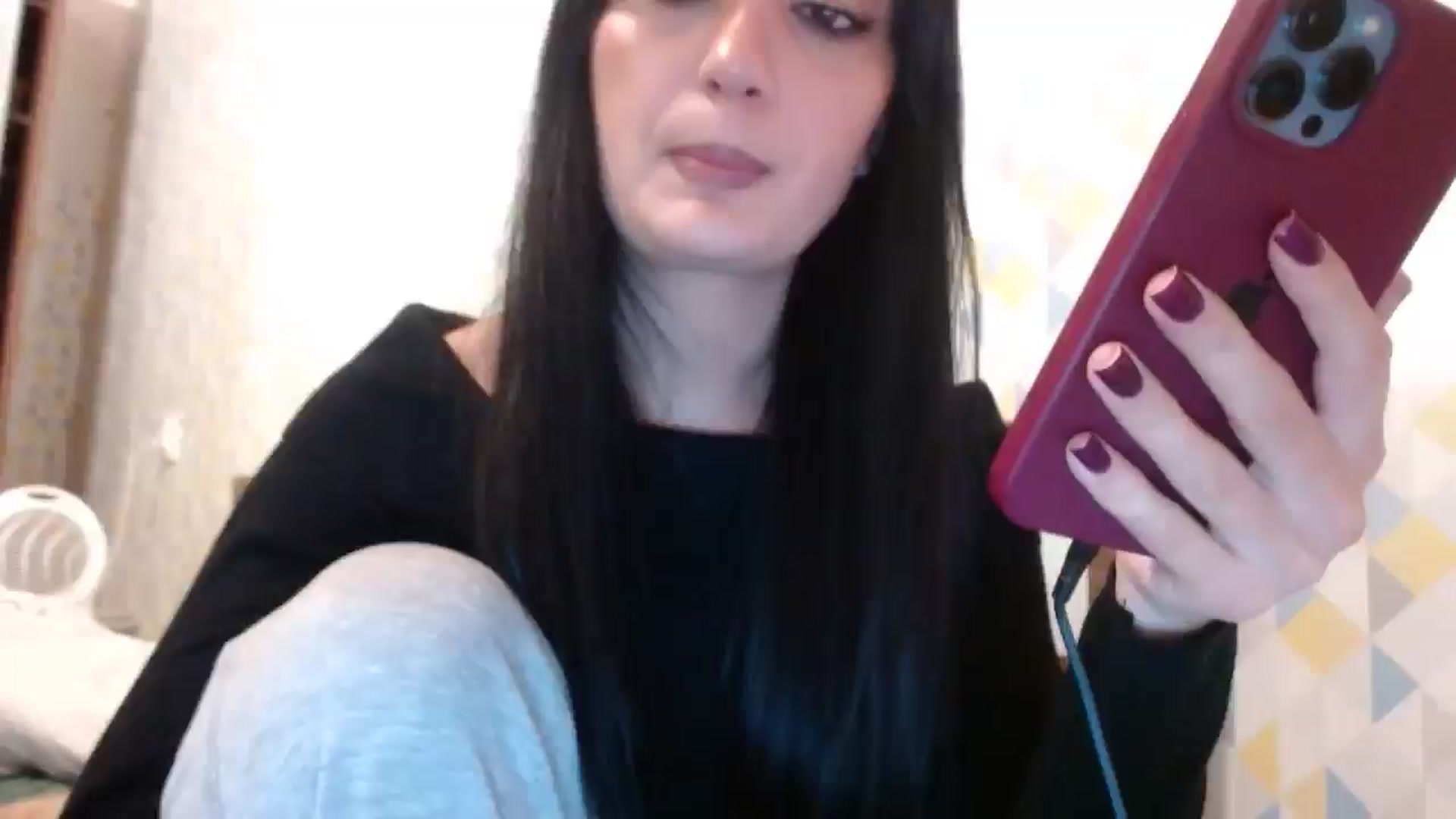 Gallery image thumbnail from hello_Ukraine's myfreecams stream on, 02/18/2026, 17:15 image 14 of 20