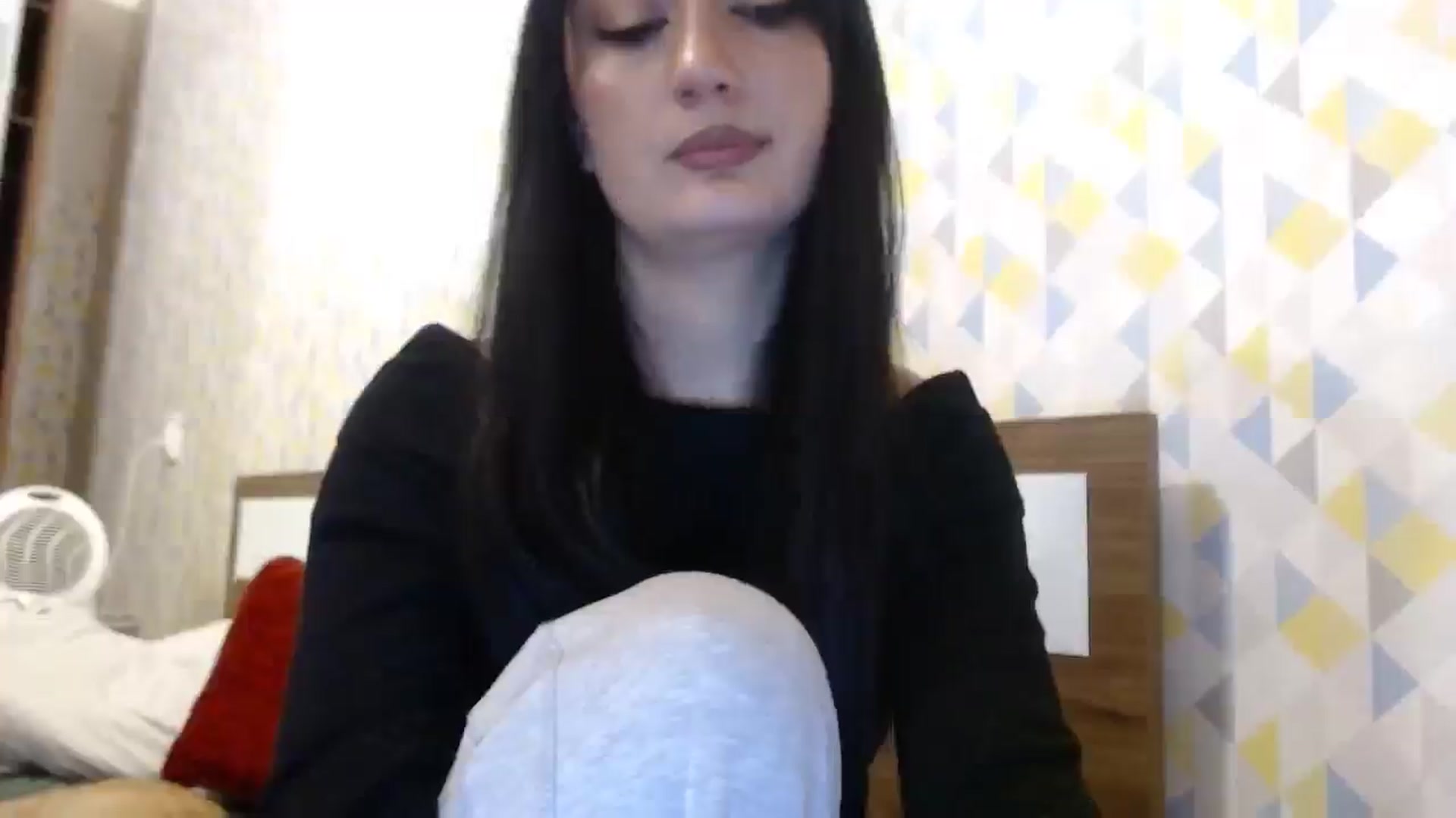 Gallery image thumbnail from hello_Ukraine's myfreecams stream on, 02/18/2026, 17:15 image 19 of 20