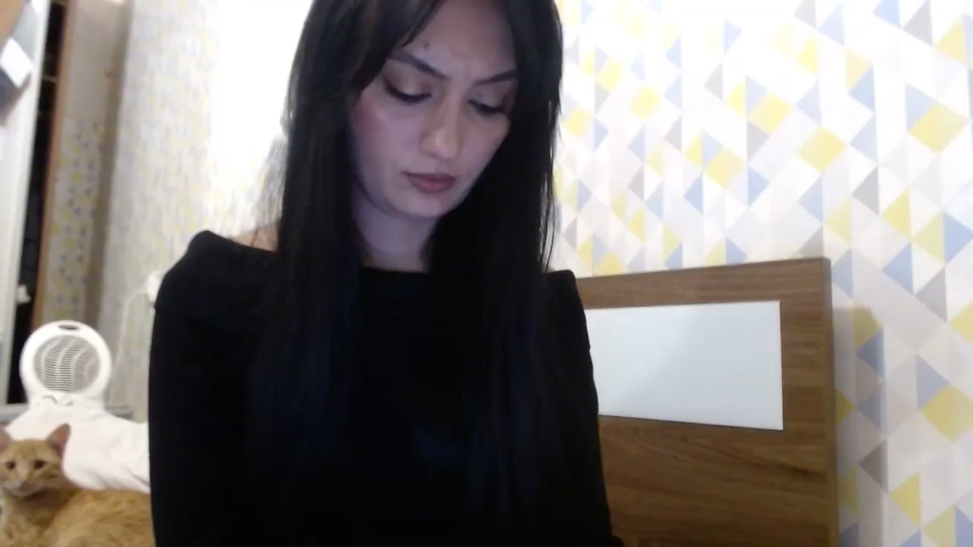 Gallery image thumbnail from hello_Ukraine's myfreecams stream on, 02/18/2026, 18:15 image 18 of 20