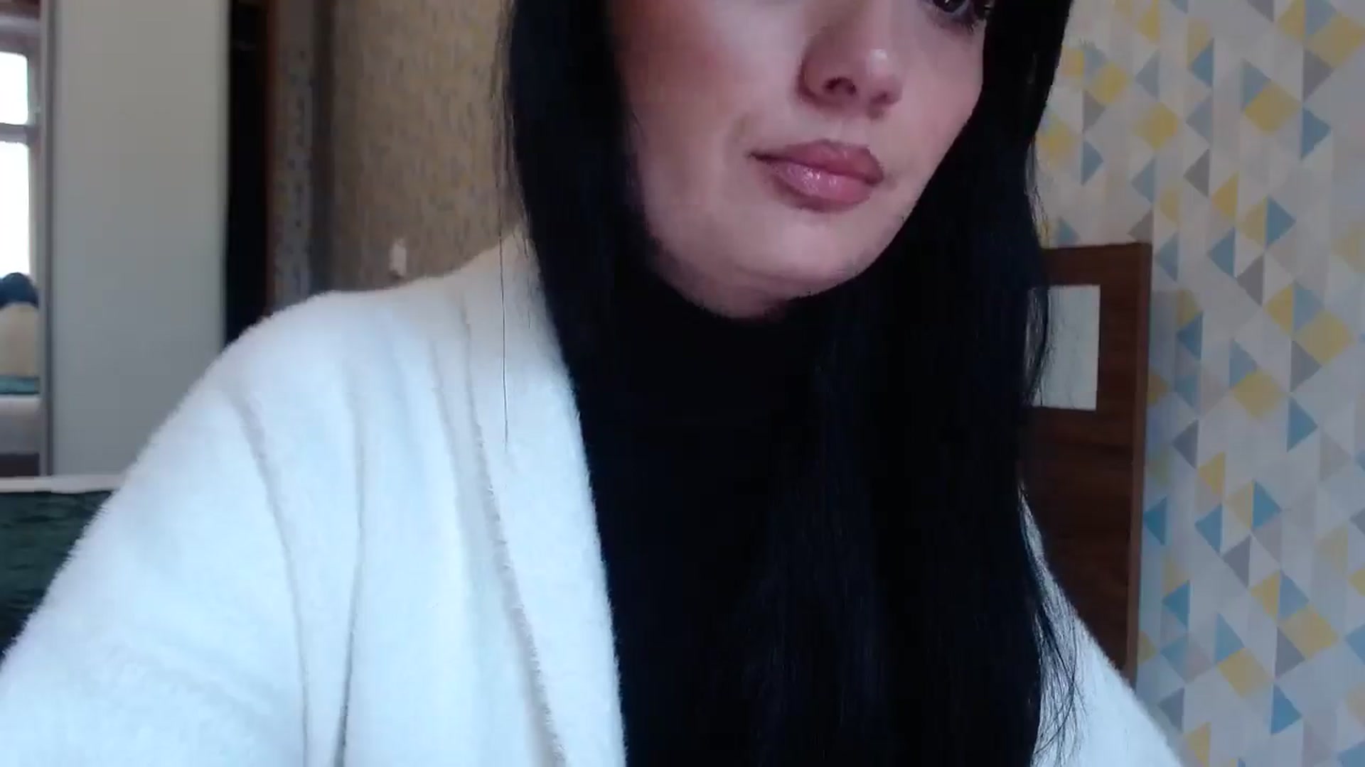 Gallery image thumbnail from hello_Ukraine's myfreecams stream on, 04/21/2026, 11:04 image 19 of 20