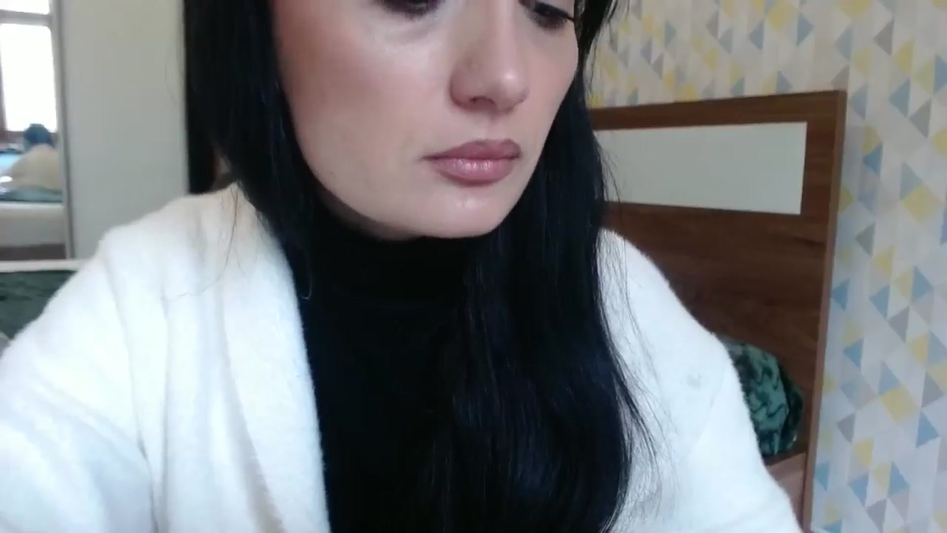 Gallery image thumbnail from hello_Ukraine's myfreecams stream on, 04/21/2026, 11:04 image 7 of 20