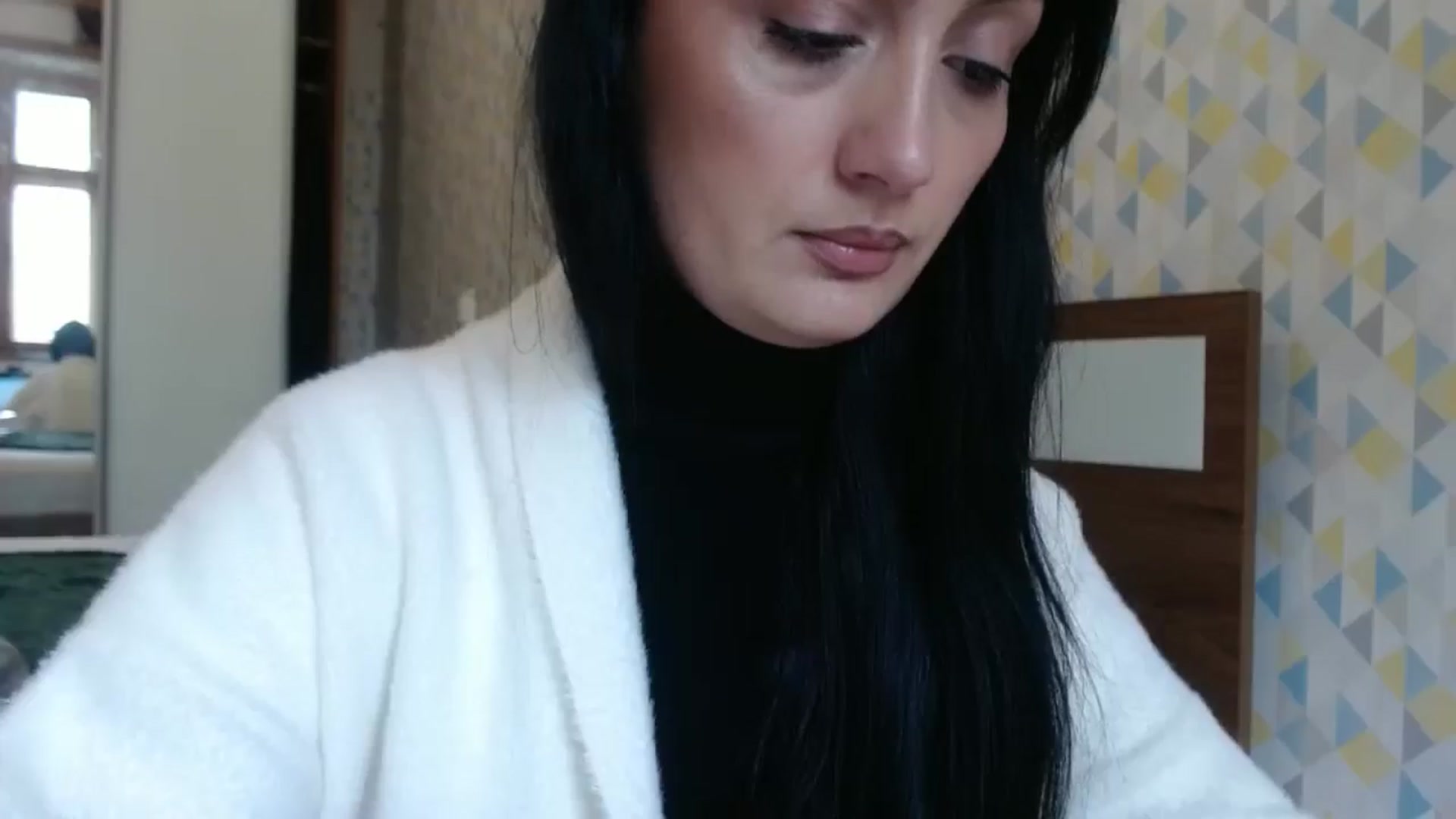 Gallery image thumbnail from hello_Ukraine's myfreecams stream on, 04/21/2026, 11:04 image 10 of 20